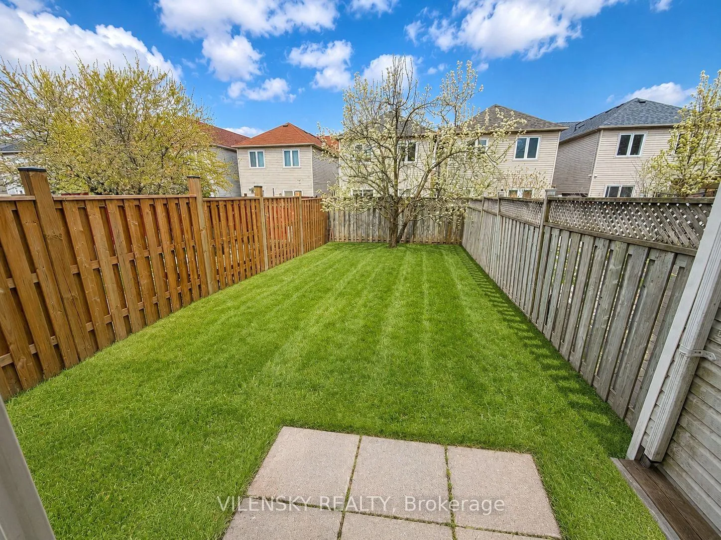 Photo 23 of 77 Billingsley Crescent, Markham, Cedarwood — HOMEH