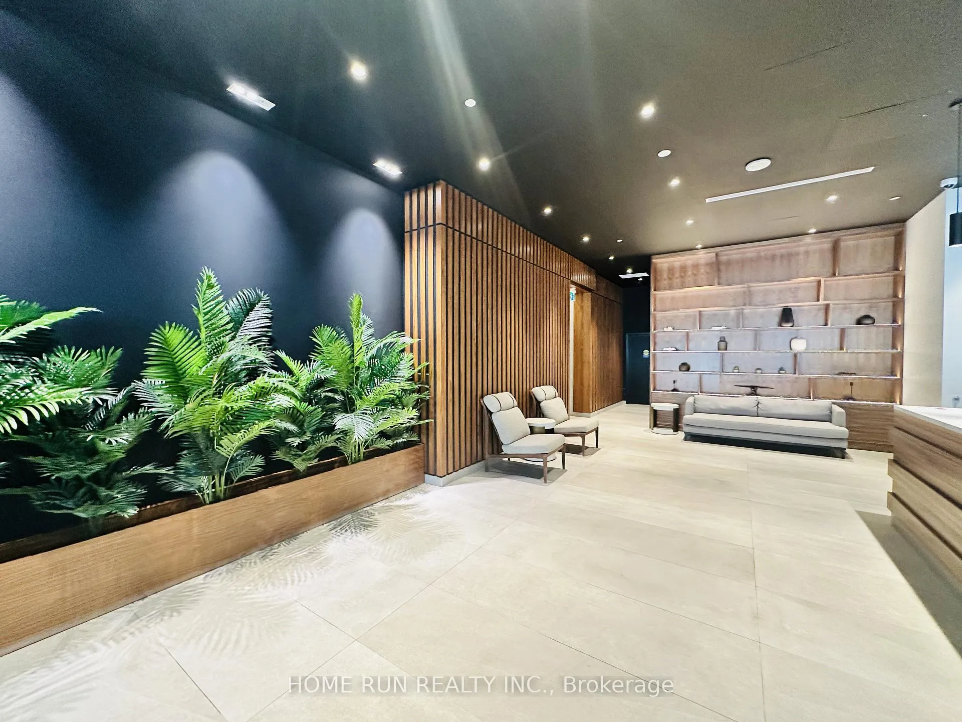 Photo 2 of Unit 1701, 340 Queen Street, Ottawa, Ottawa Centre — HOMEH