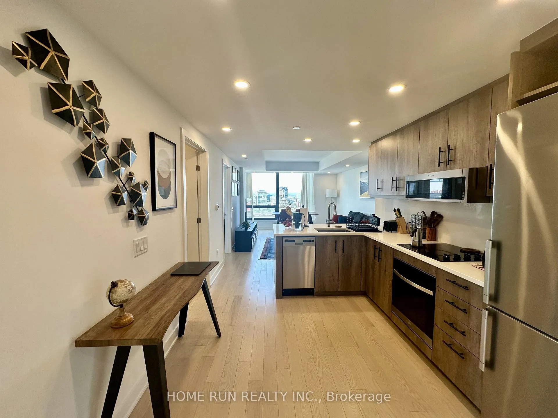 Photo 6 of Unit 1701, 340 Queen Street, Ottawa, Ottawa Centre — HOMEH