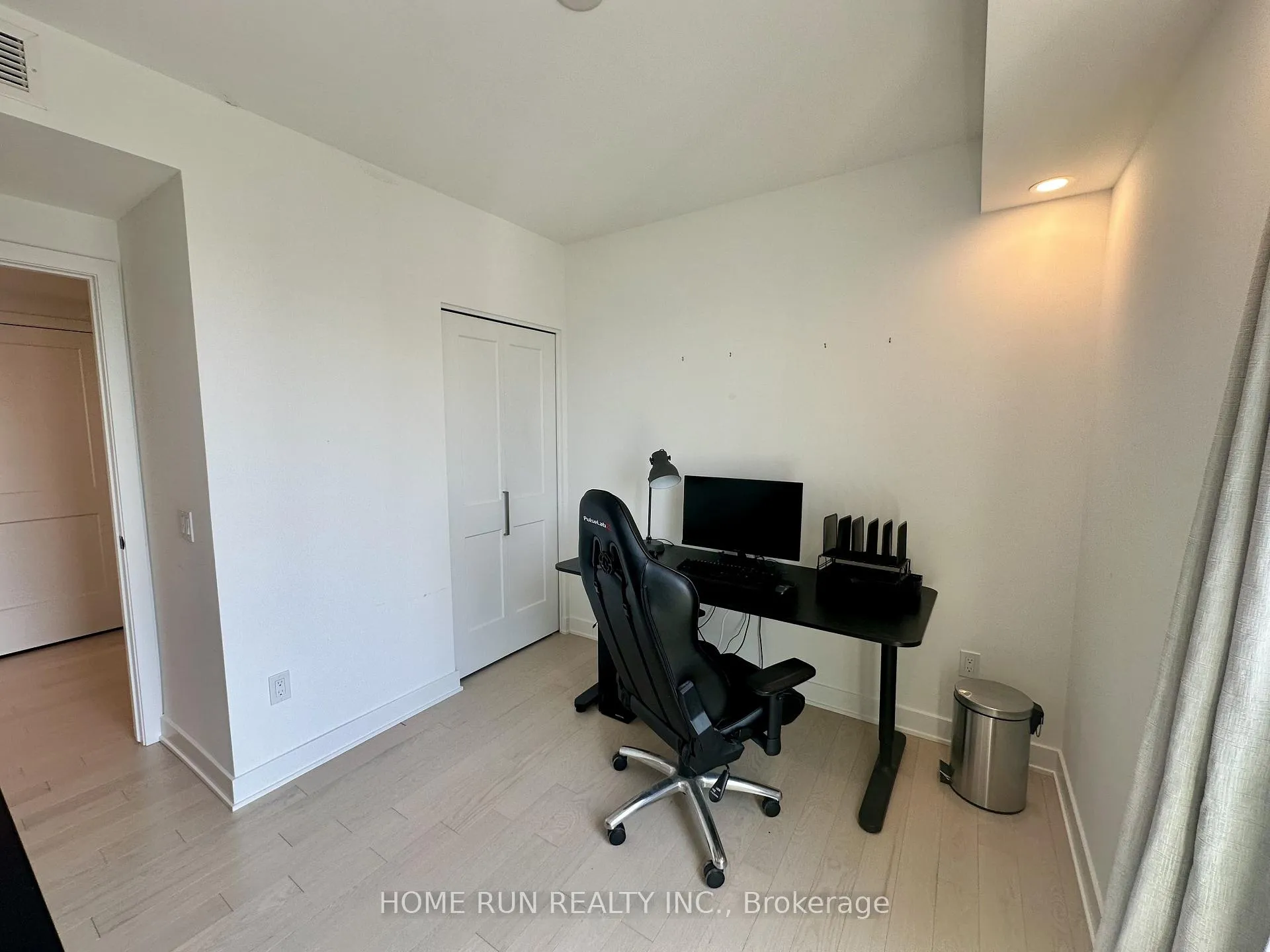 Photo 8 of Unit 1701, 340 Queen Street, Ottawa, Ottawa Centre — HOMEH