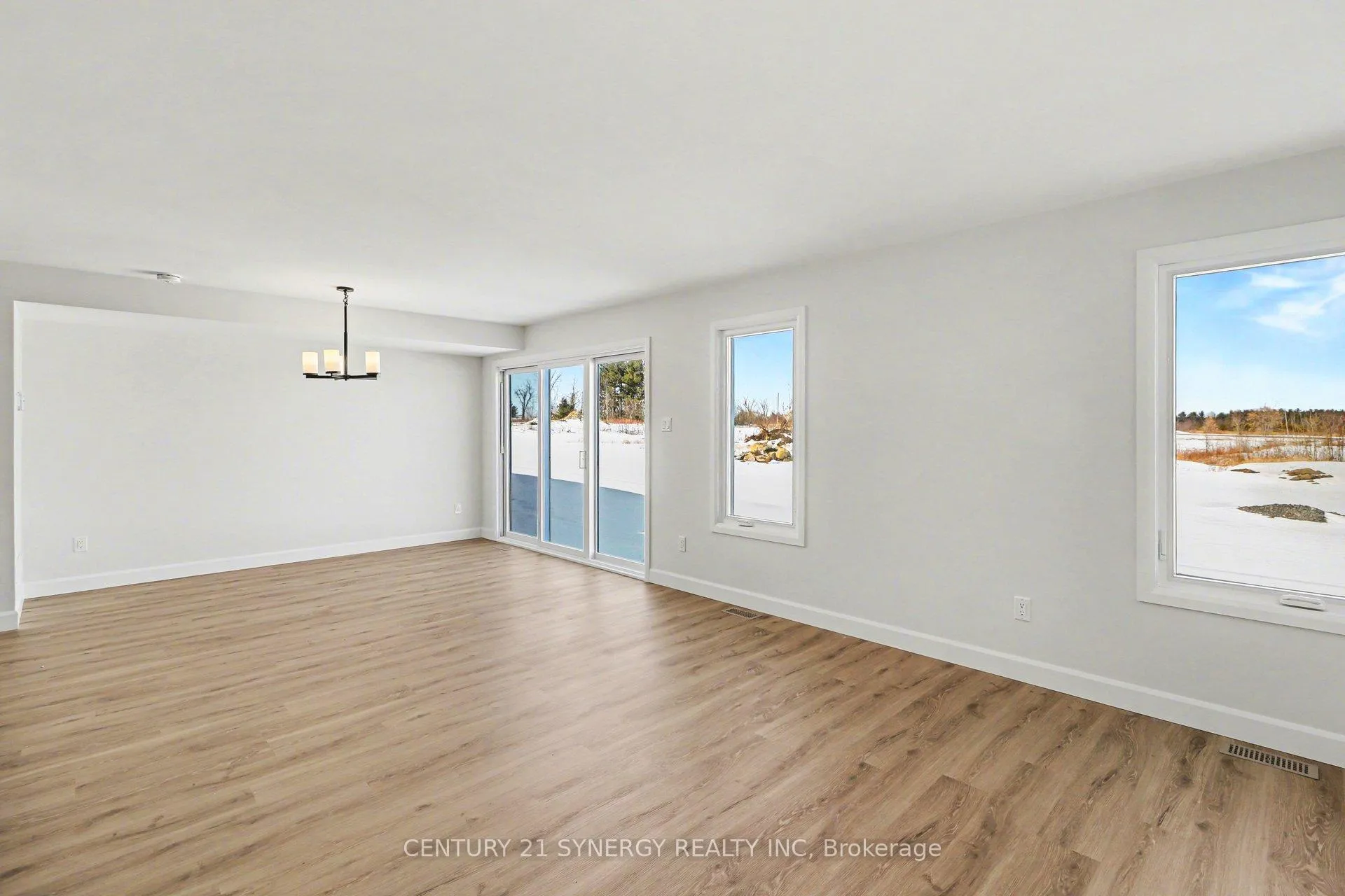 Photo 12 of 38 Nicole Street, North Stormont, North Stormont (Finch) Twp — HOMEH