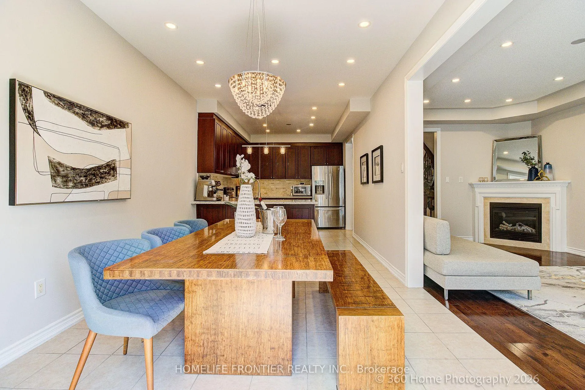 Photo 10 of 117 White Beach Crescent, Vaughan, Patterson — HOMEH