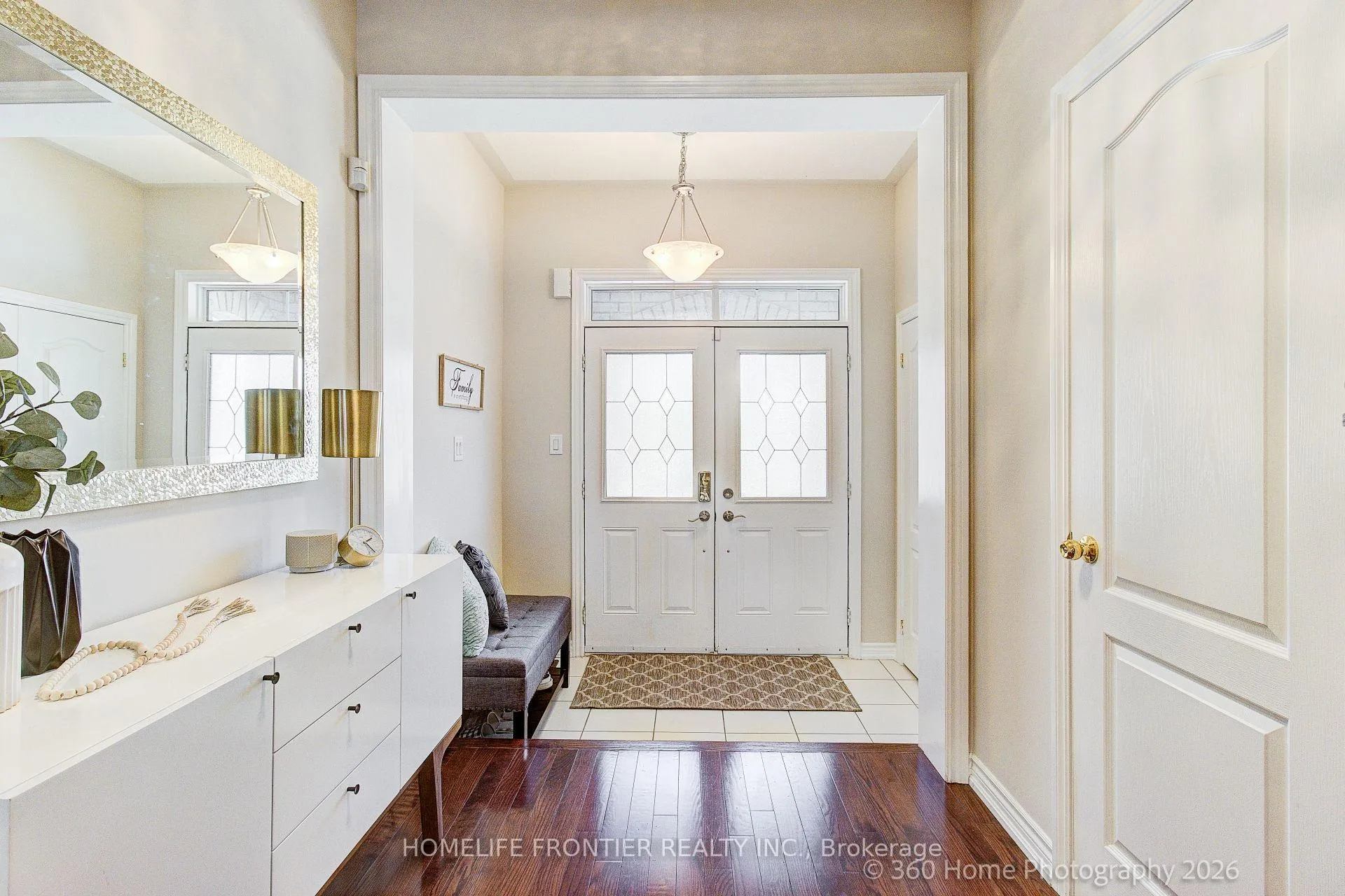 Photo 16 of 117 White Beach Crescent, Vaughan, Patterson — HOMEH