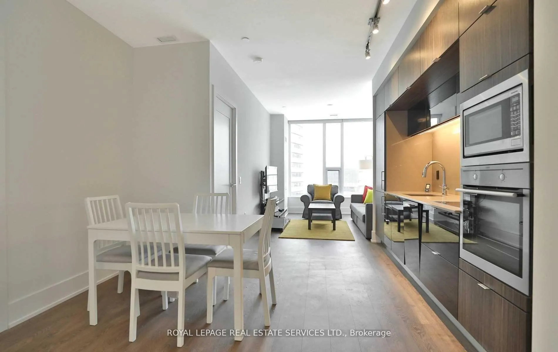 Photo 6 of Unit 5001, 10 York Street, Toronto, Waterfront Communities — HOMEH
