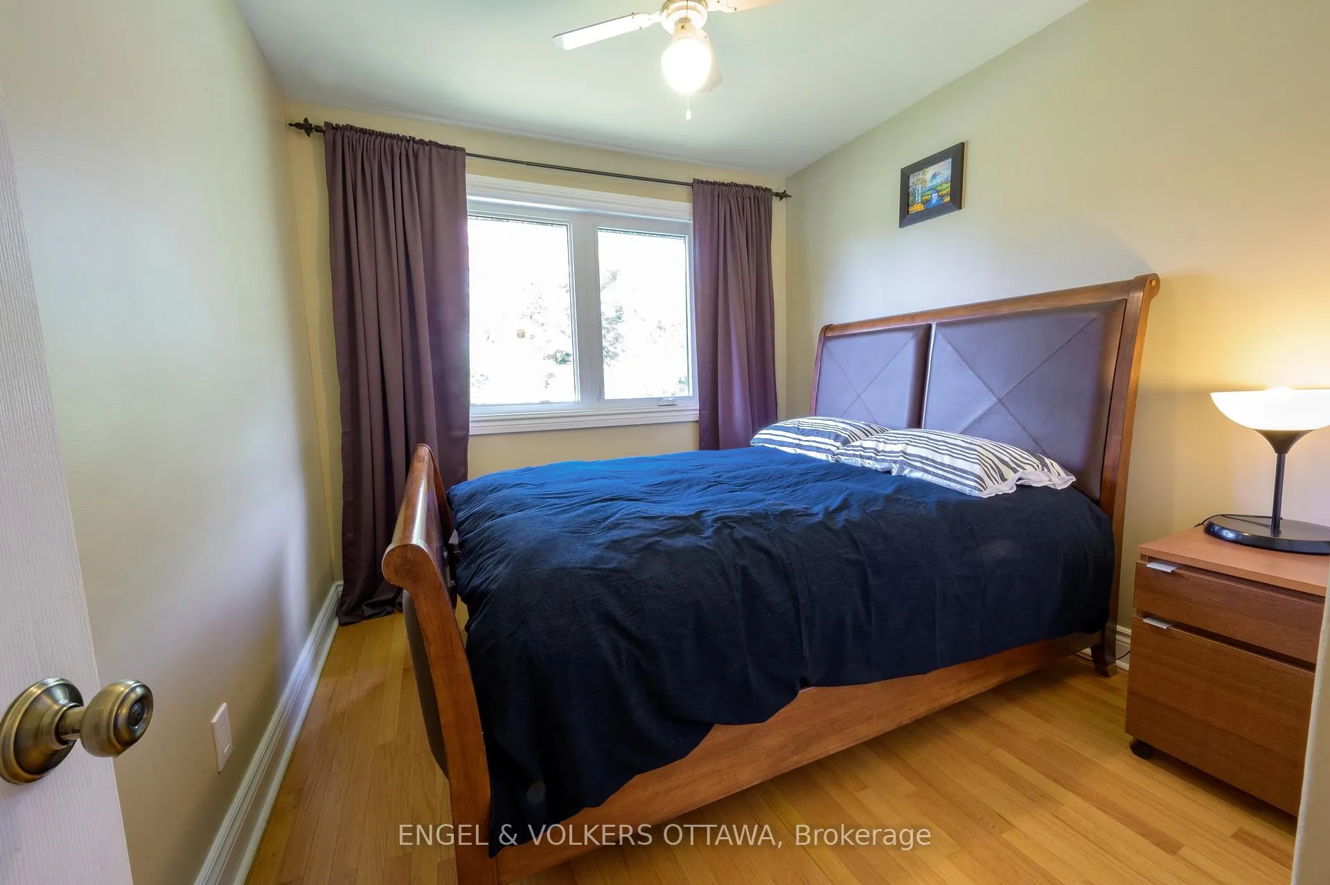 Photo 20 of 20 Majestic Drive, Ottawa, Manordale — HOMEH