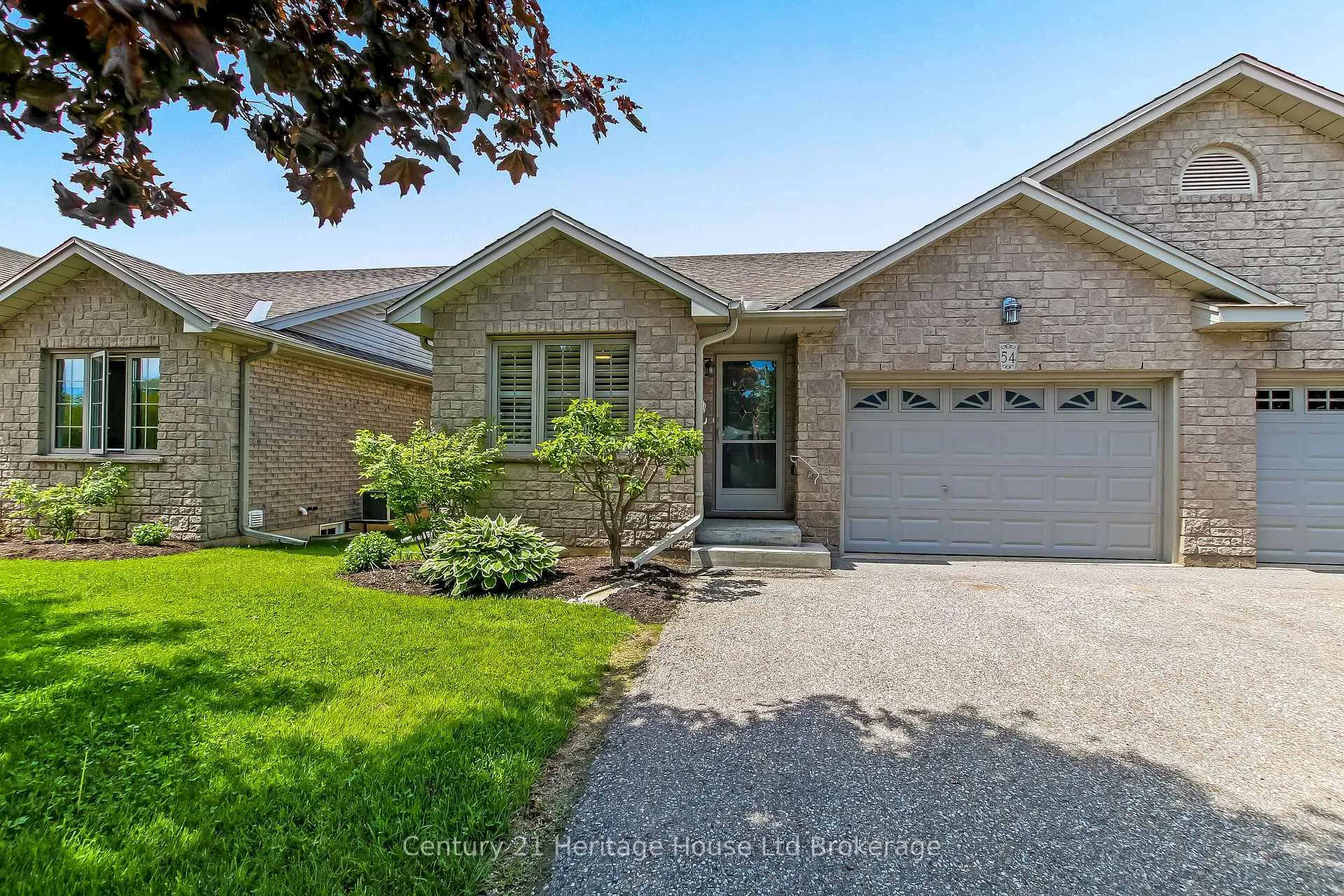 Photo 2 of Unit 54, 19 Hanlon Place, Brant, Paris — HOMEH