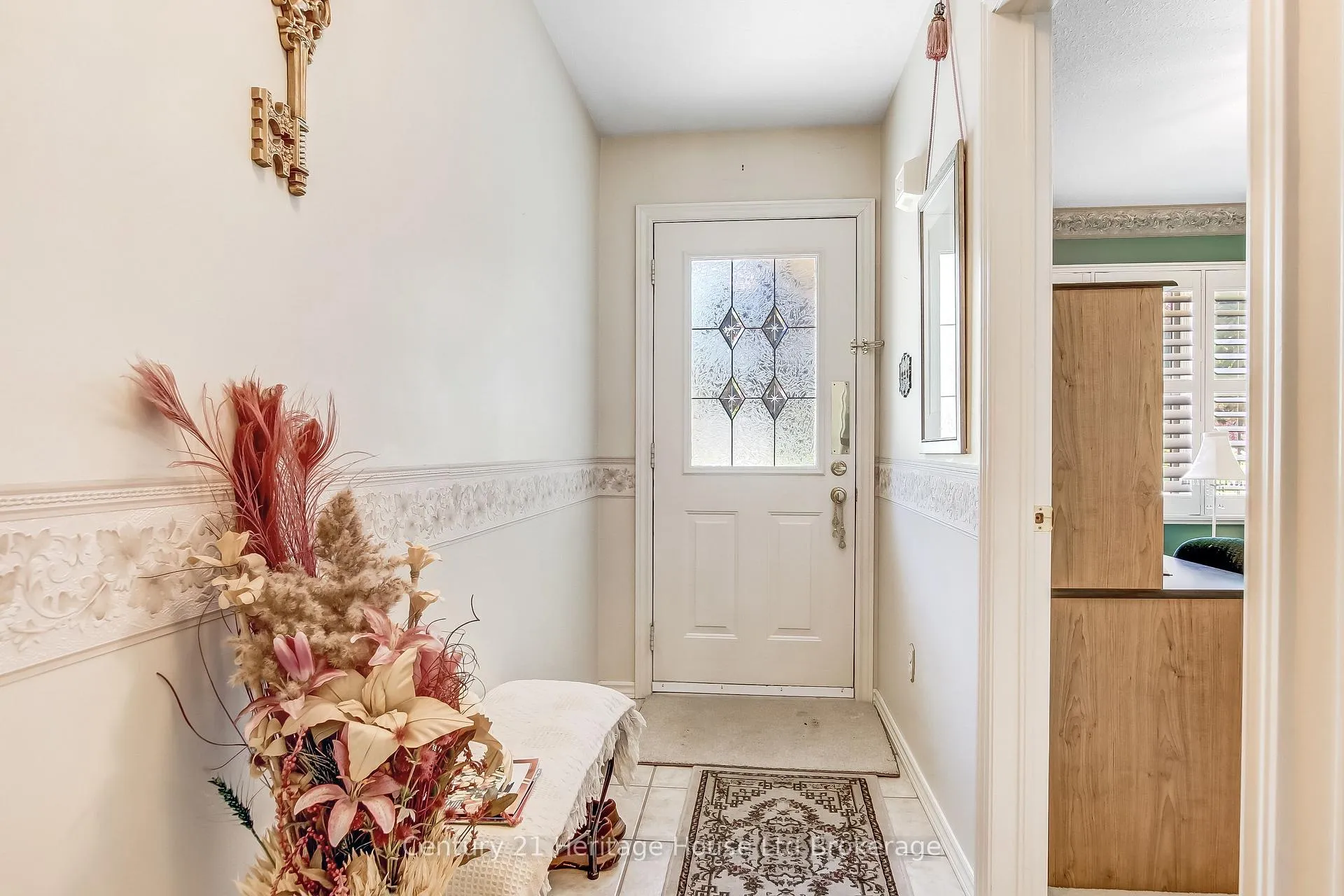 Photo 3 of Unit 54, 19 Hanlon Place, Brant, Paris — HOMEH