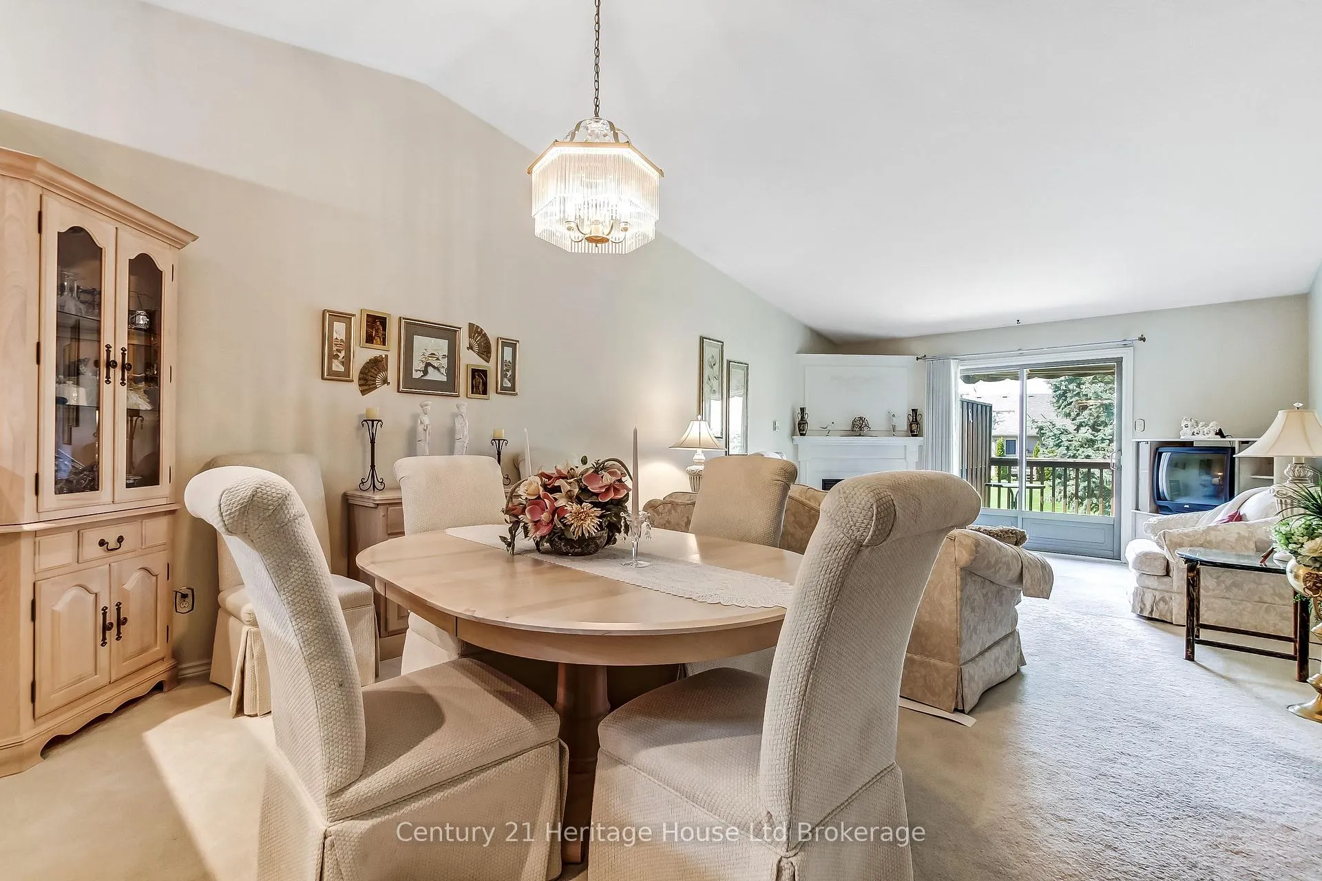 Photo 9 of Unit 54, 19 Hanlon Place, Brant, Paris — HOMEH