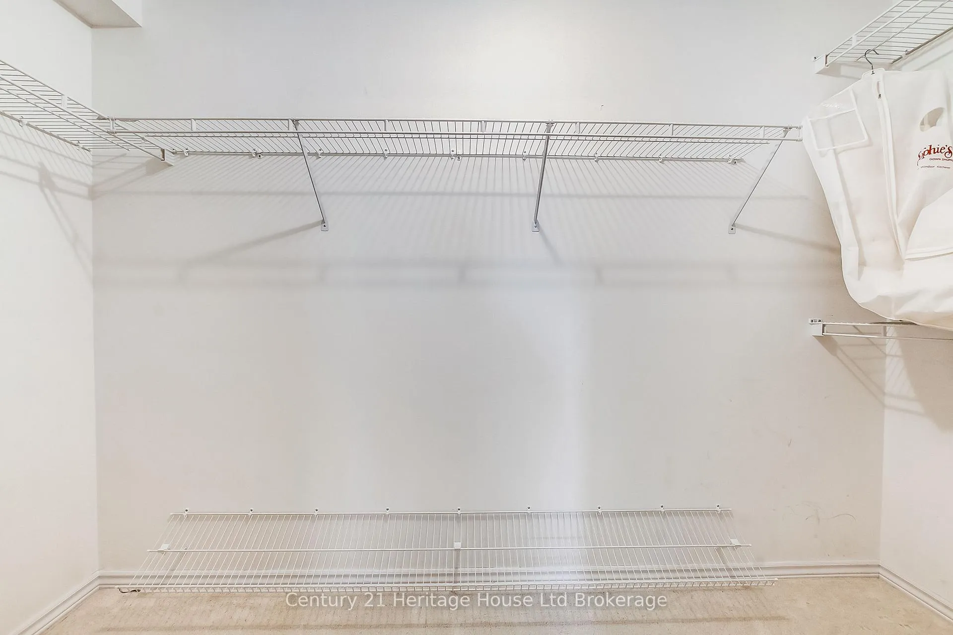 Photo 19 of Unit 54, 19 Hanlon Place, Brant, Paris — HOMEH