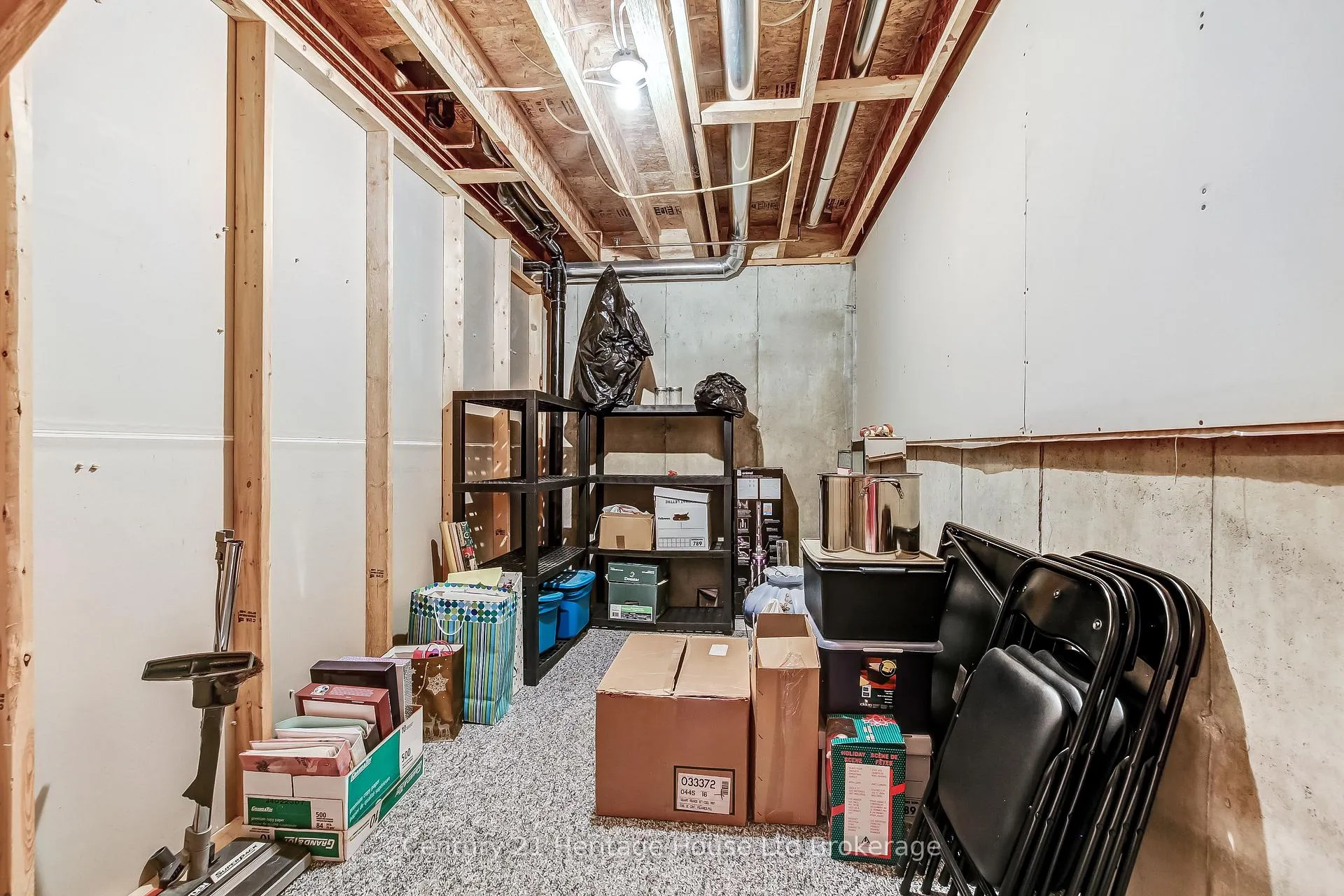 Photo 24 of Unit 54, 19 Hanlon Place, Brant, Paris — HOMEH