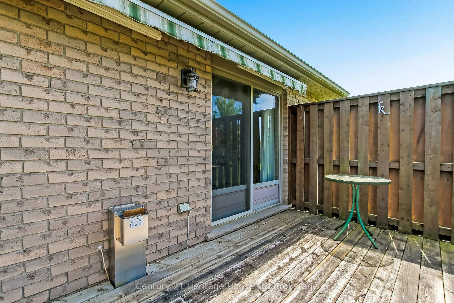 Photo 28 of Unit 54, 19 Hanlon Place, Brant, Paris — HOMEH