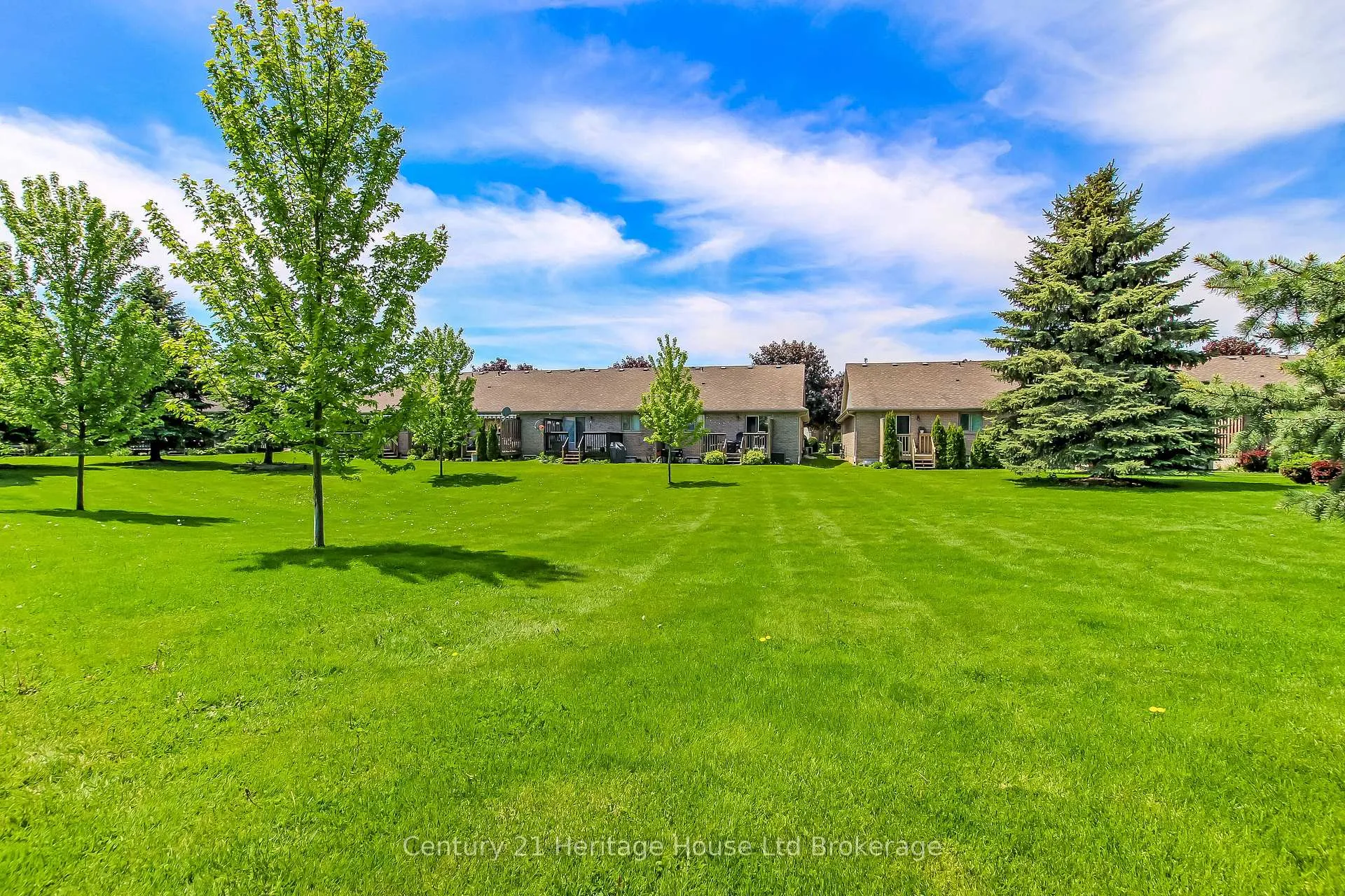 Photo 30 of Unit 54, 19 Hanlon Place, Brant, Paris — HOMEH