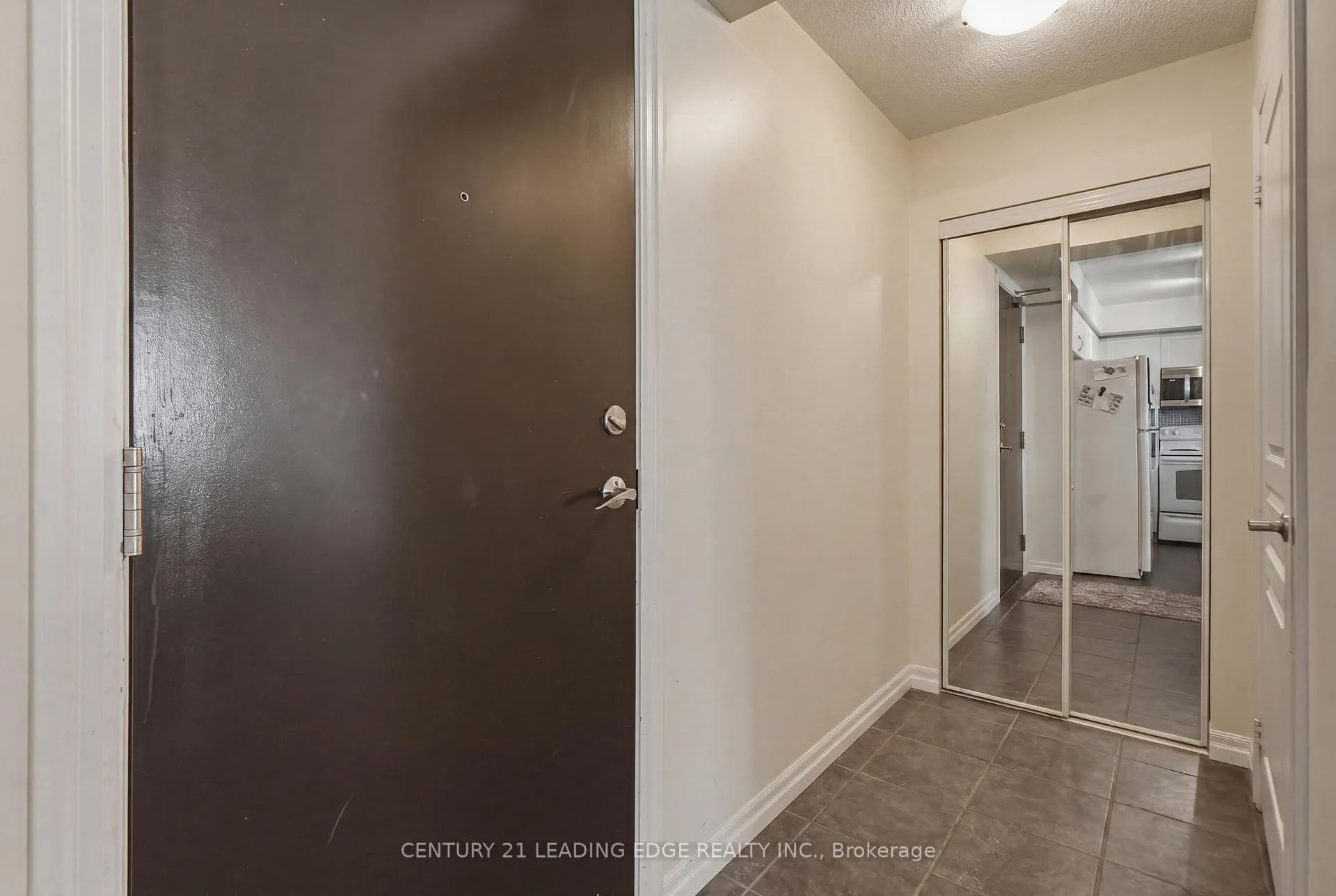 Photo 5 of Unit 902, 1600 Charles Street, Whitby, Port Whitby — HOMEH