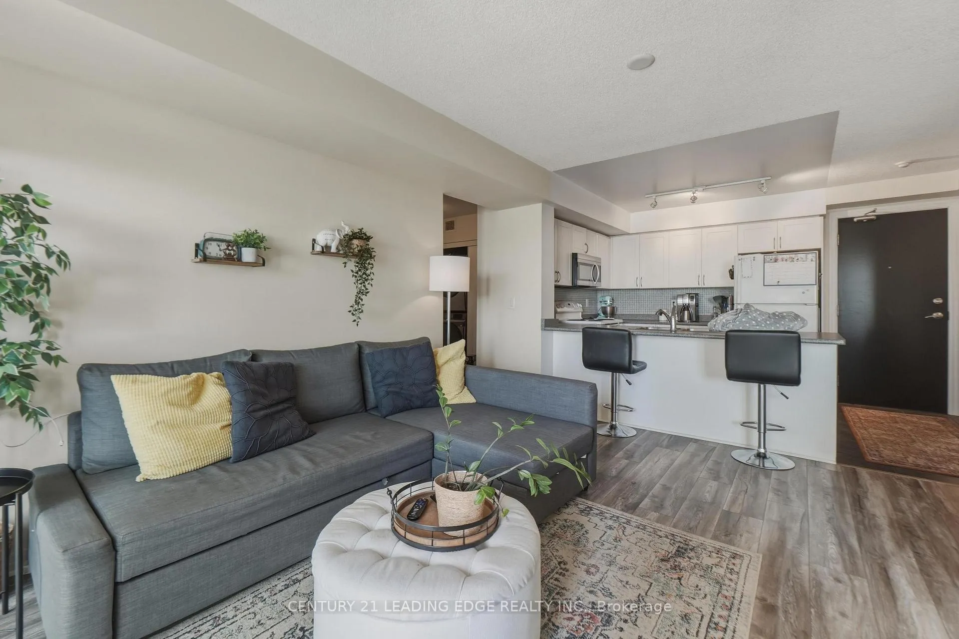 Photo 17 of Unit 902, 1600 Charles Street, Whitby, Port Whitby — HOMEH