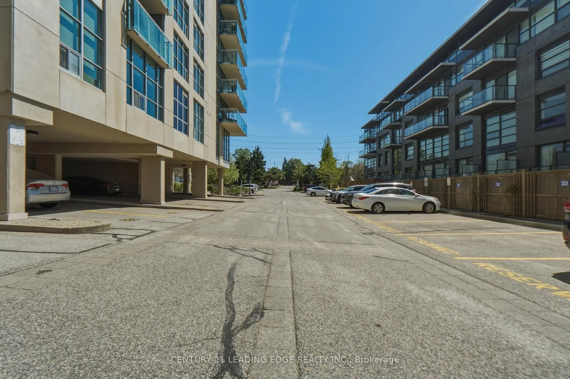 Photo 39 of Unit 902, 1600 Charles Street, Whitby, Port Whitby — HOMEH