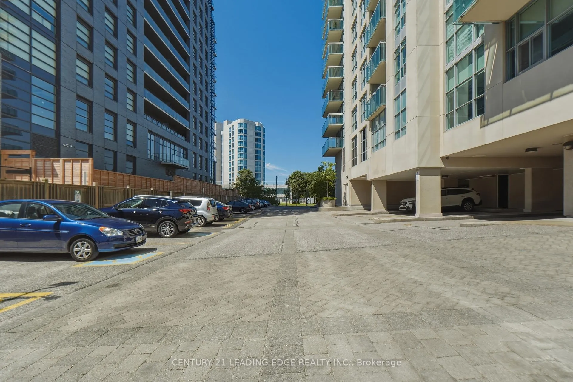 Photo 40 of Unit 902, 1600 Charles Street, Whitby, Port Whitby — HOMEH