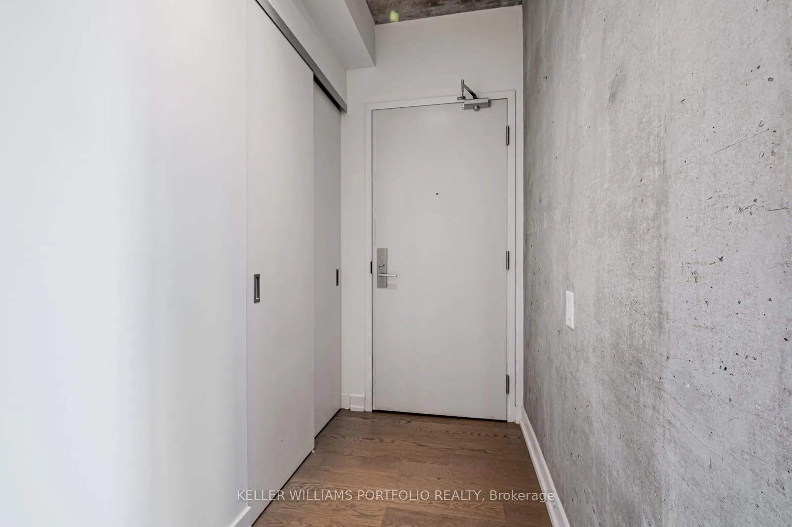Photo 2 of Unit 726, 39 Brant Street, Toronto, Waterfront Communities — HOMEH