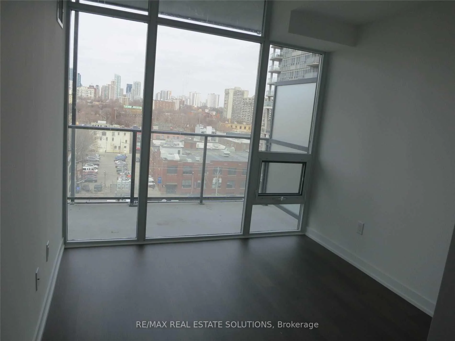 Photo 6 of Unit 815, 105 George Street, Toronto, Moss Park — HOMEH