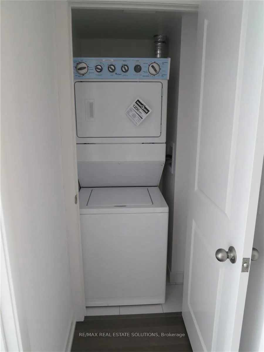 Photo 9 of Unit 815, 105 George Street, Toronto, Moss Park — HOMEH