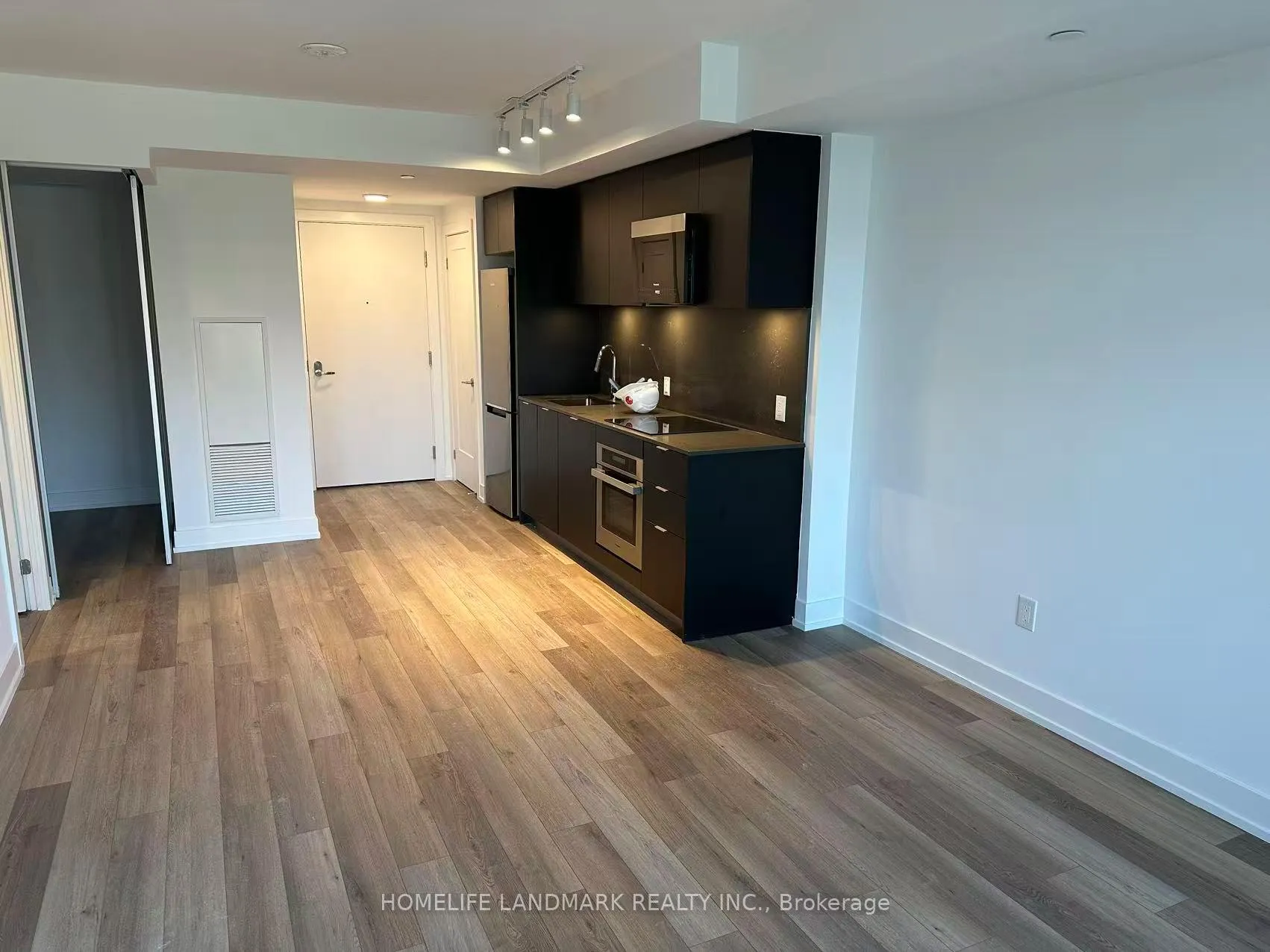 Photo 2 of Unit 1012, 9 Clegg Road, Markham, Unionville — HOMEH