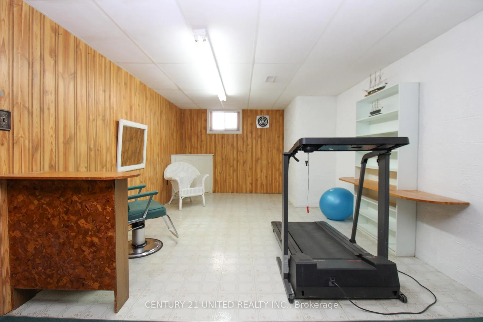 Photo 26 of 636 Cameron Street, Peterborough, Otonabee Ward 1 — HOMEH