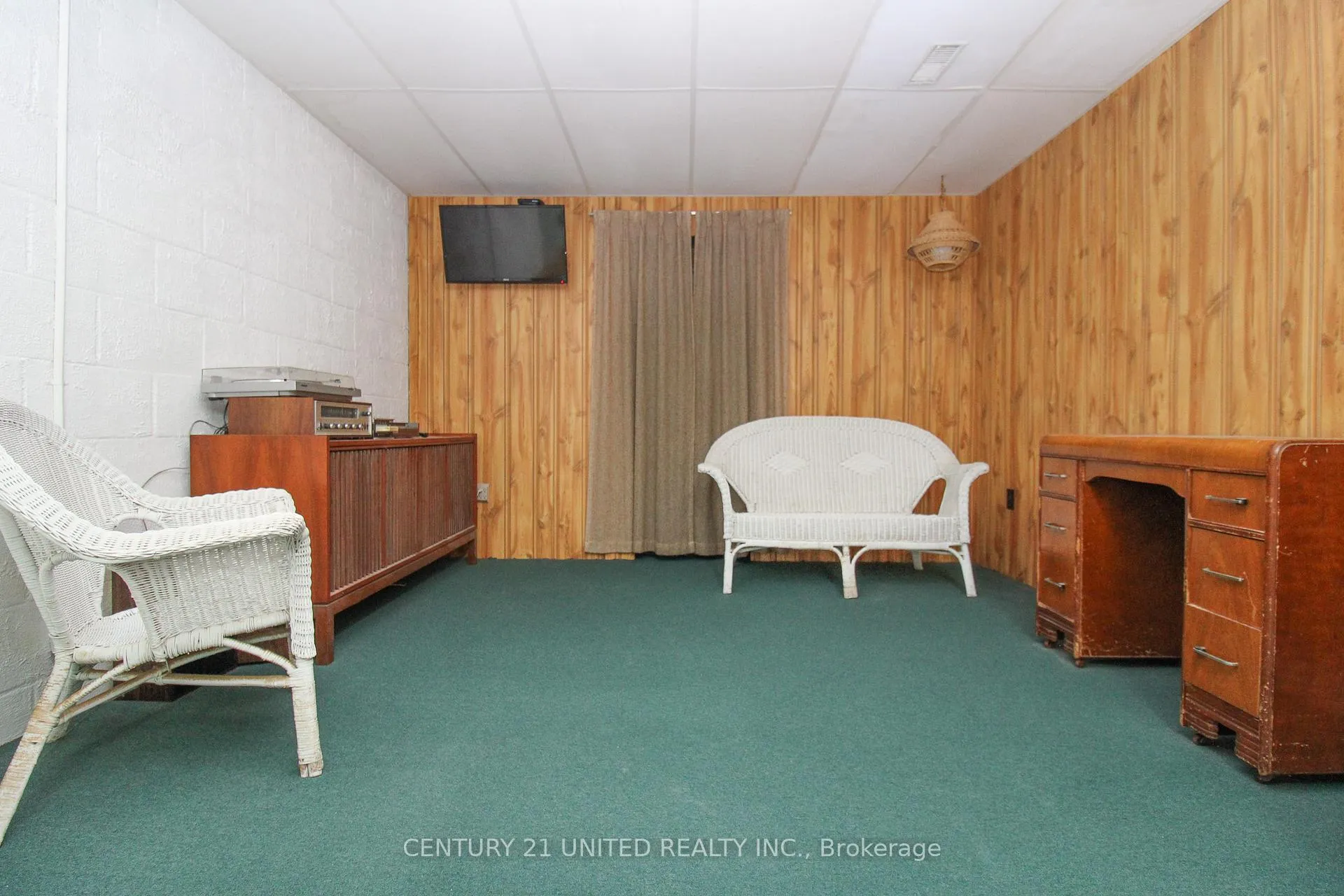 Photo 28 of 636 Cameron Street, Peterborough, Otonabee Ward 1 — HOMEH