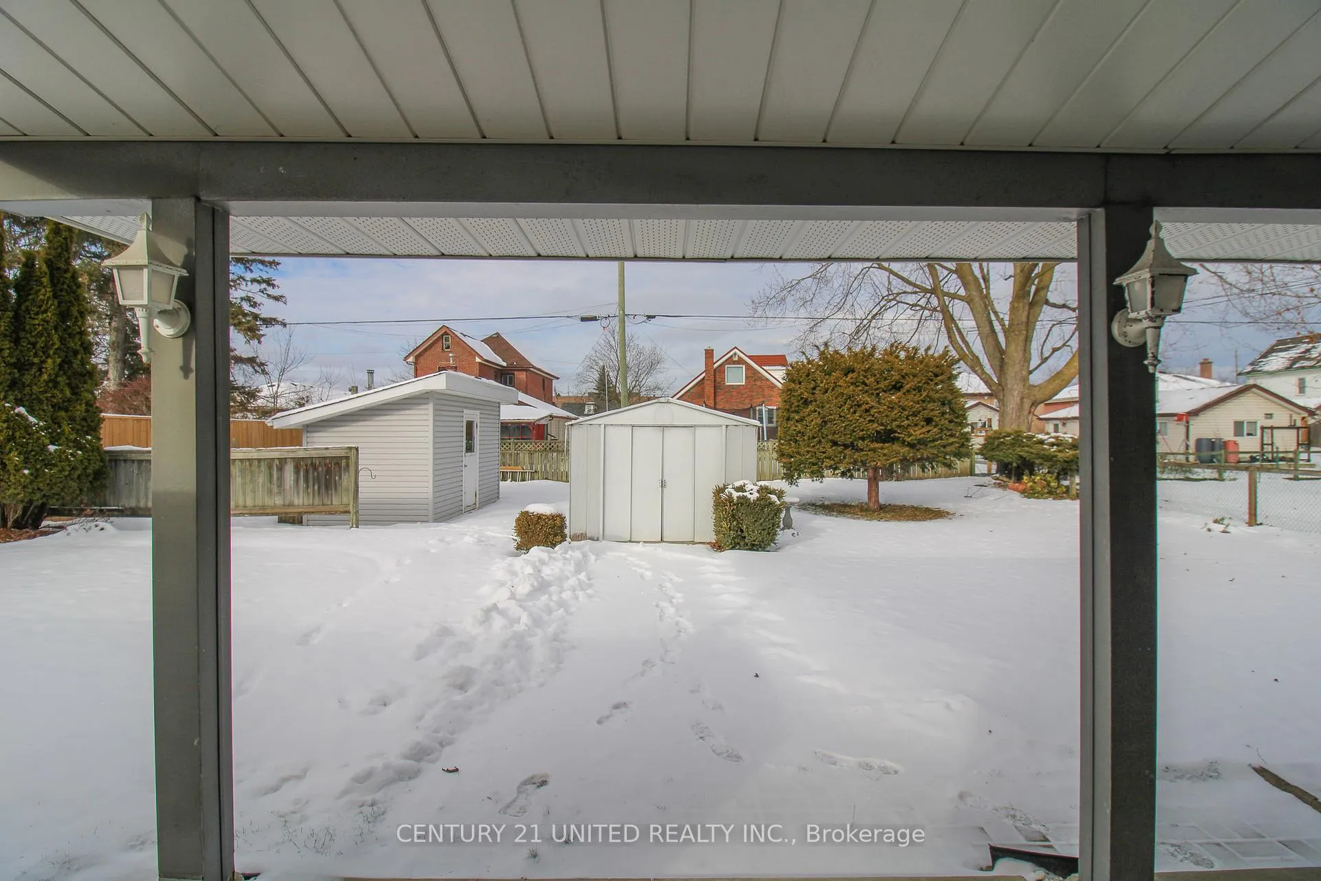 Photo 33 of 636 Cameron Street, Peterborough, Otonabee Ward 1 — HOMEH