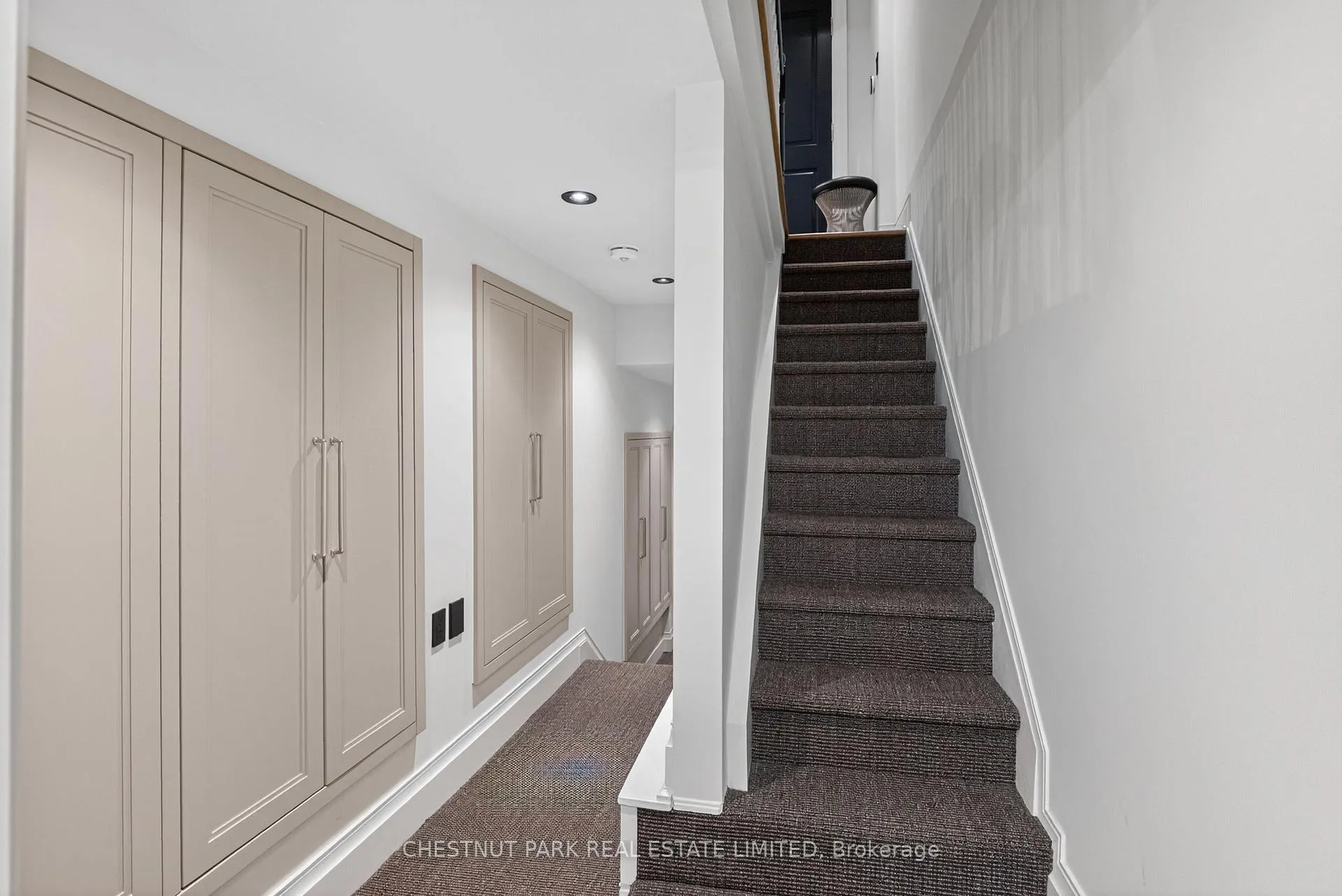 Photo 37 of 47 Walker Avenue, Toronto, Yonge-St. Clair — HOMEH