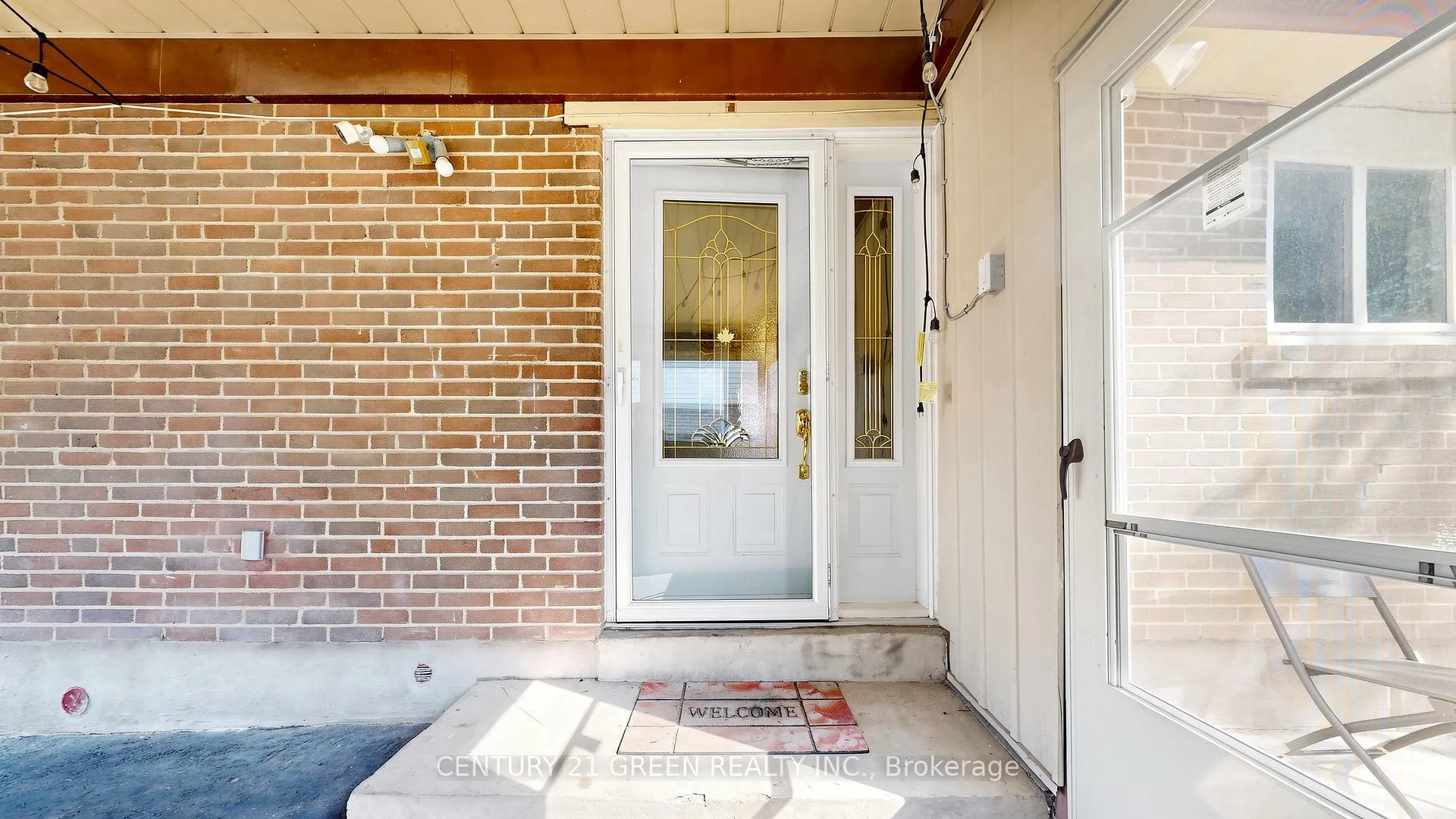Photo 4 of 95 Kearney Drive, Etobicoke, West Humber-Clairville — HOMEH