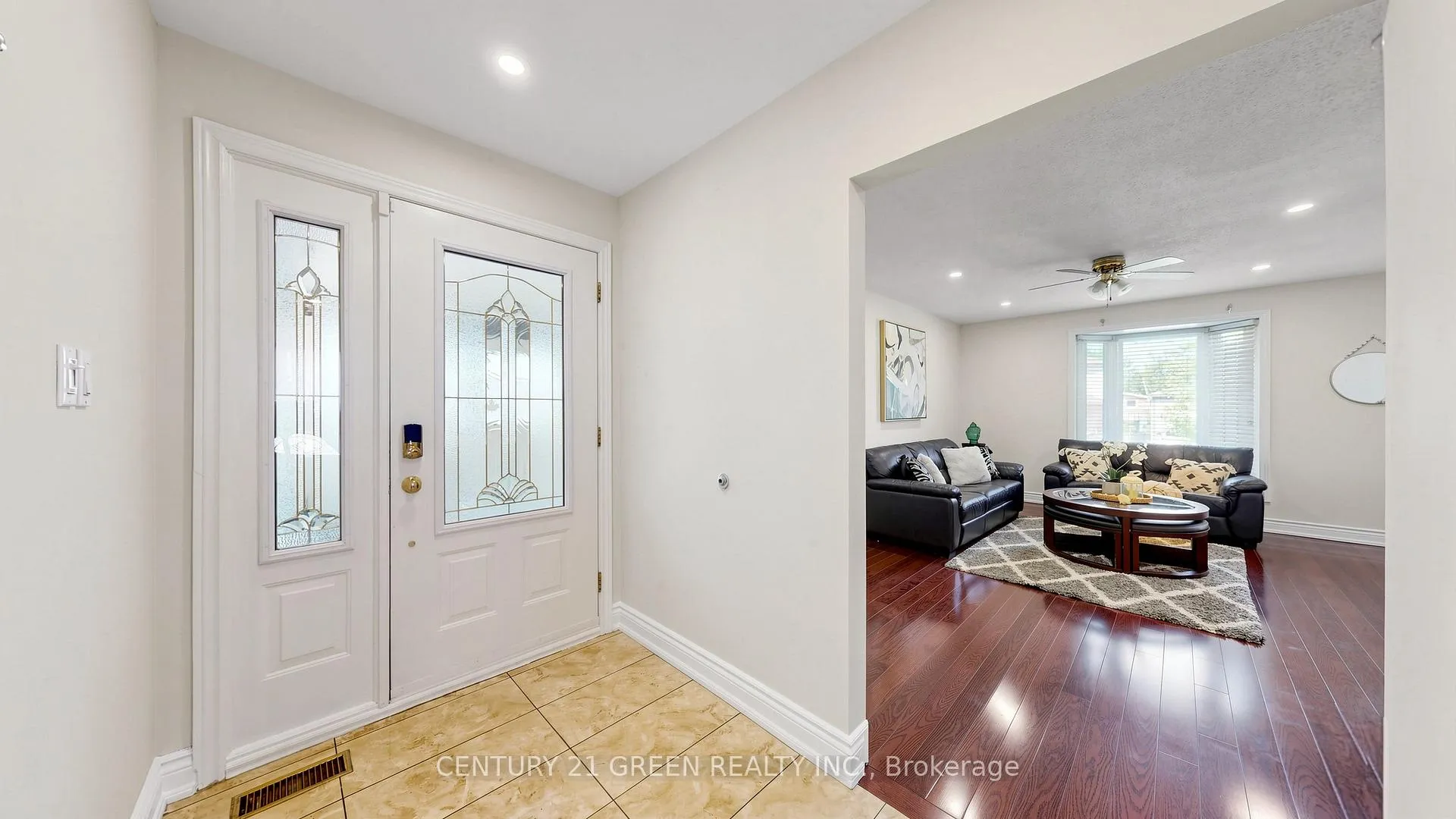 Photo 6 of 95 Kearney Drive, Etobicoke, West Humber-Clairville — HOMEH