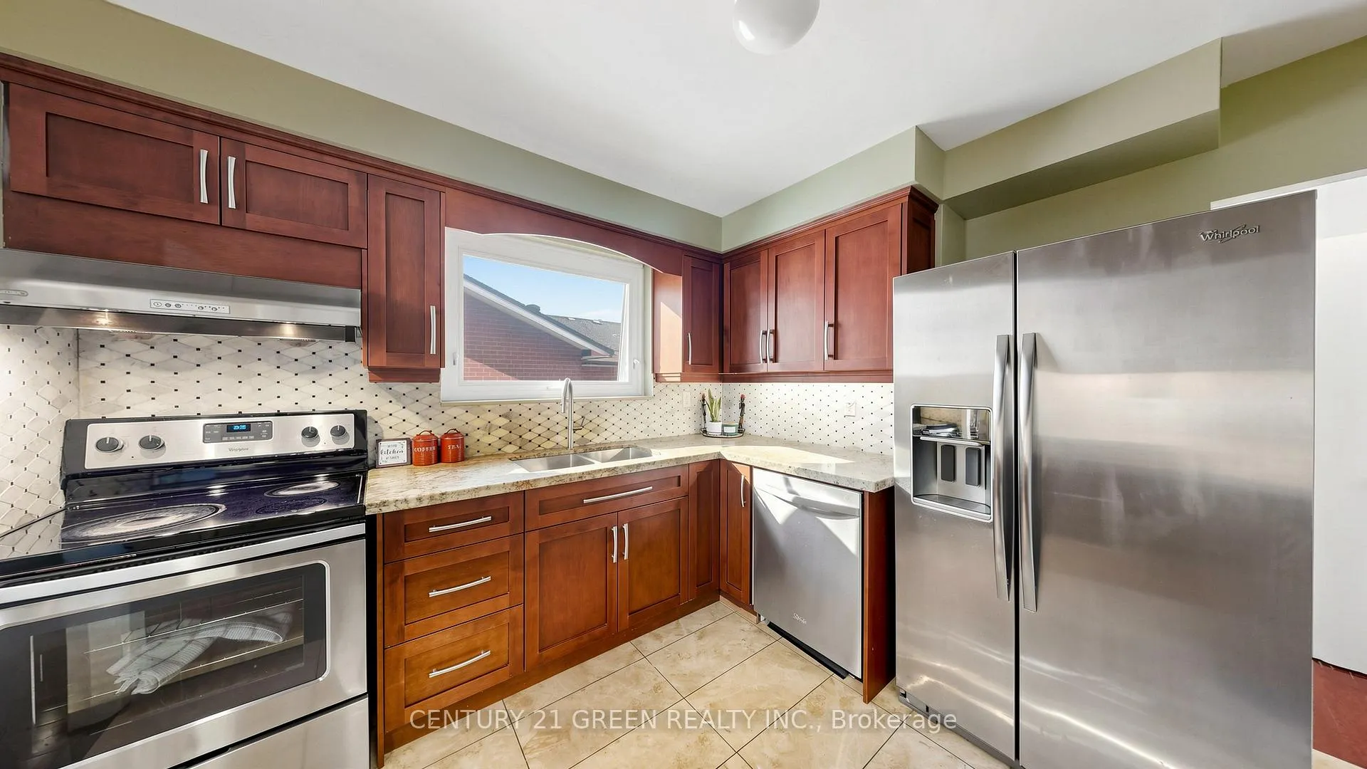 Photo 17 of 95 Kearney Drive, Etobicoke, West Humber-Clairville — HOMEH