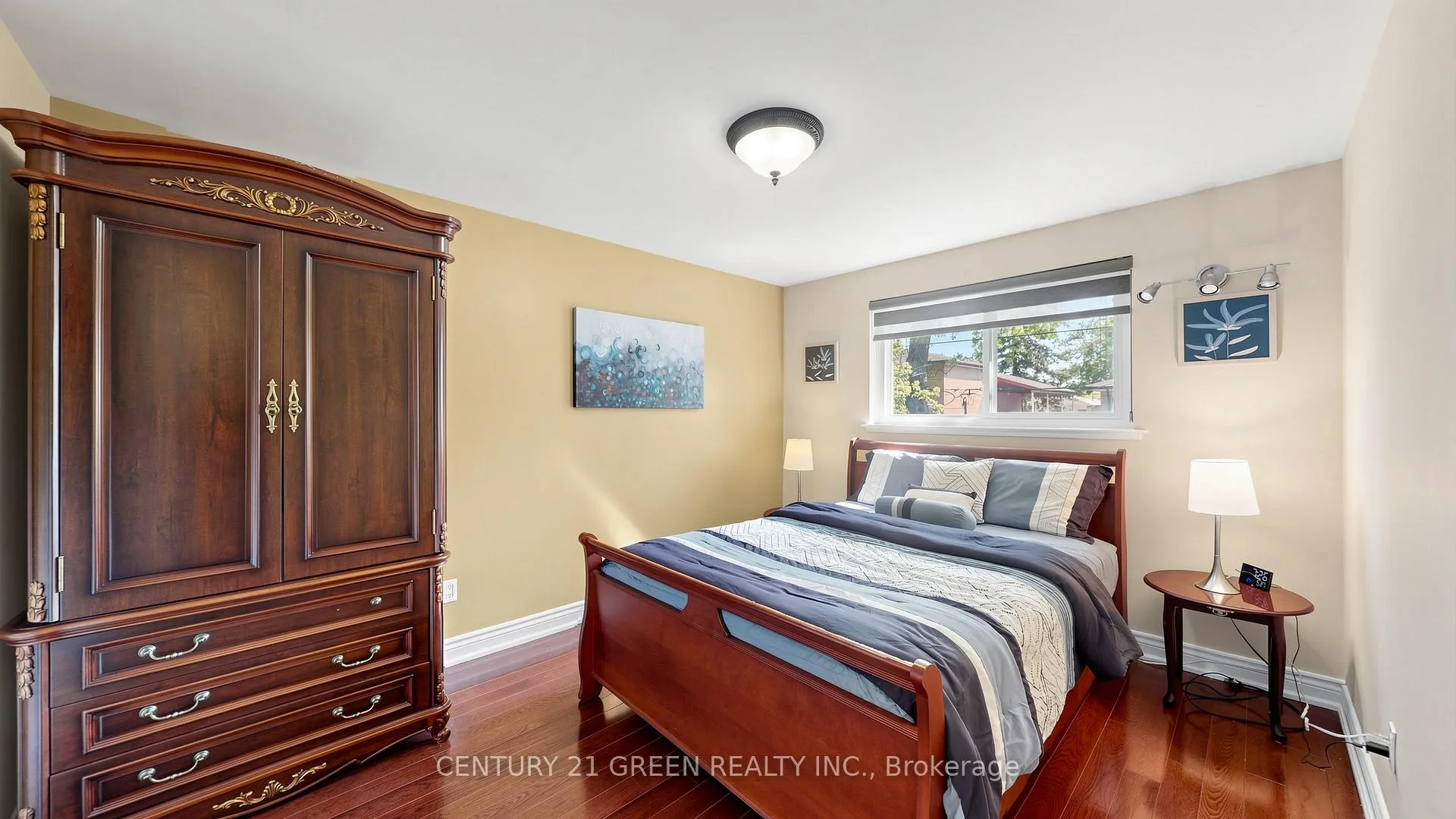 Photo 20 of 95 Kearney Drive, Etobicoke, West Humber-Clairville — HOMEH