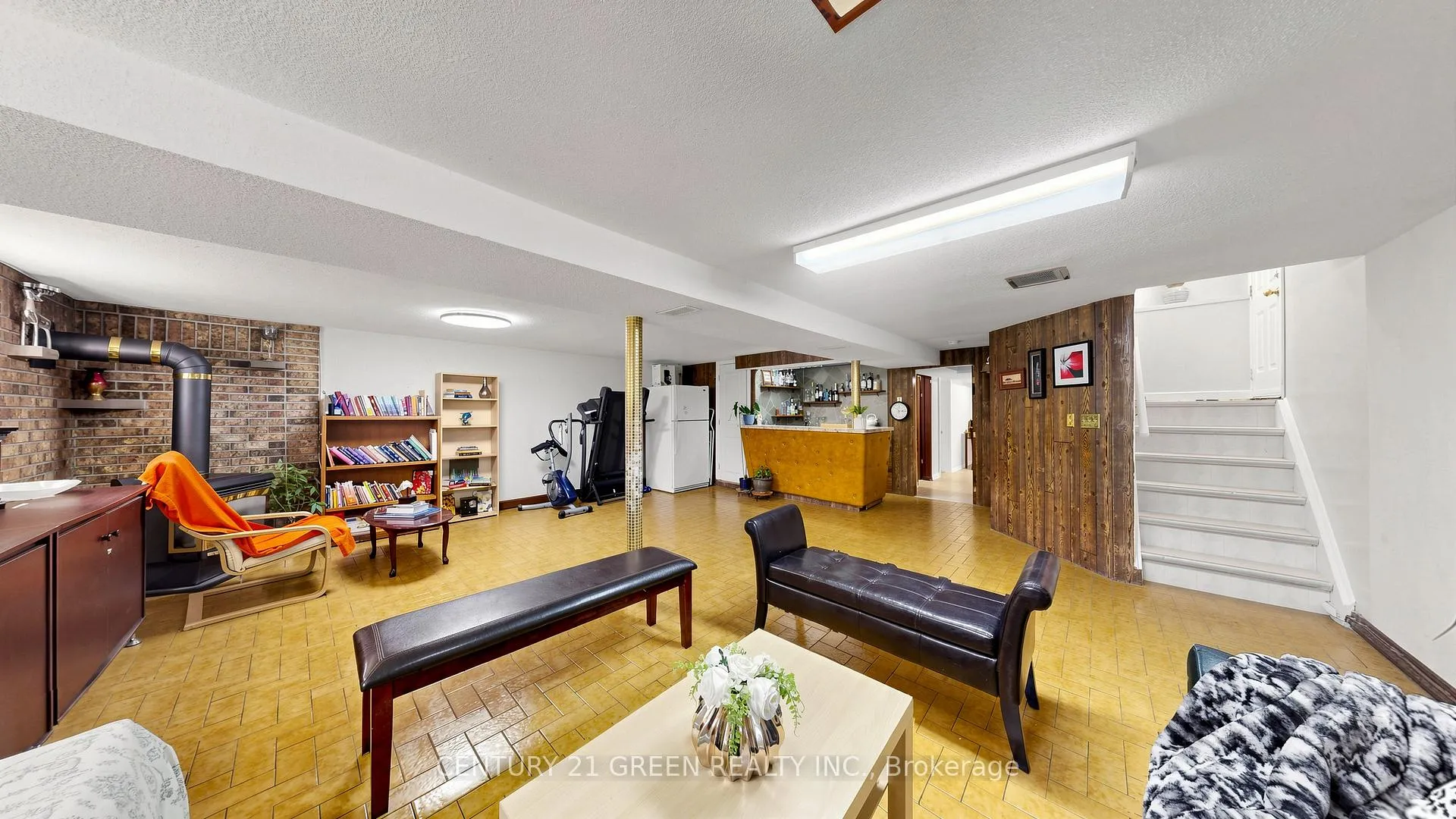 Photo 32 of 95 Kearney Drive, Etobicoke, West Humber-Clairville — HOMEH
