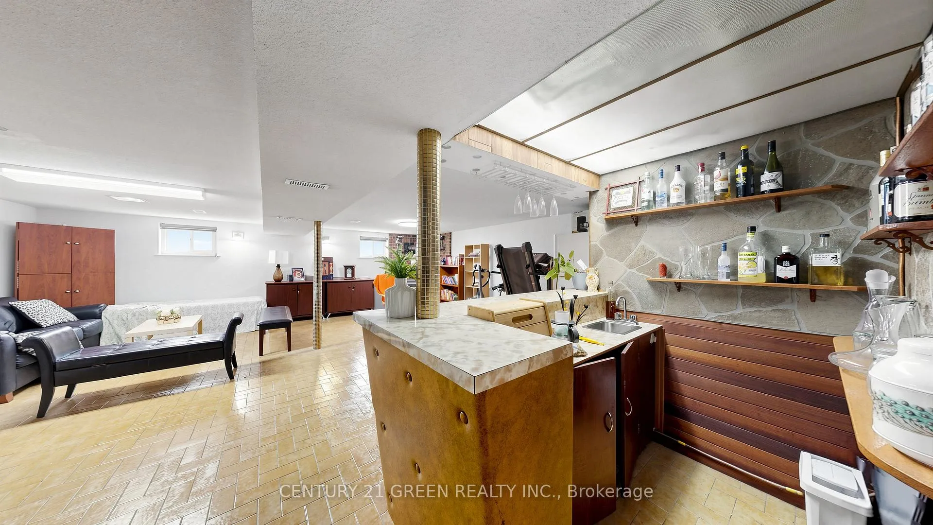 Photo 33 of 95 Kearney Drive, Etobicoke, West Humber-Clairville — HOMEH