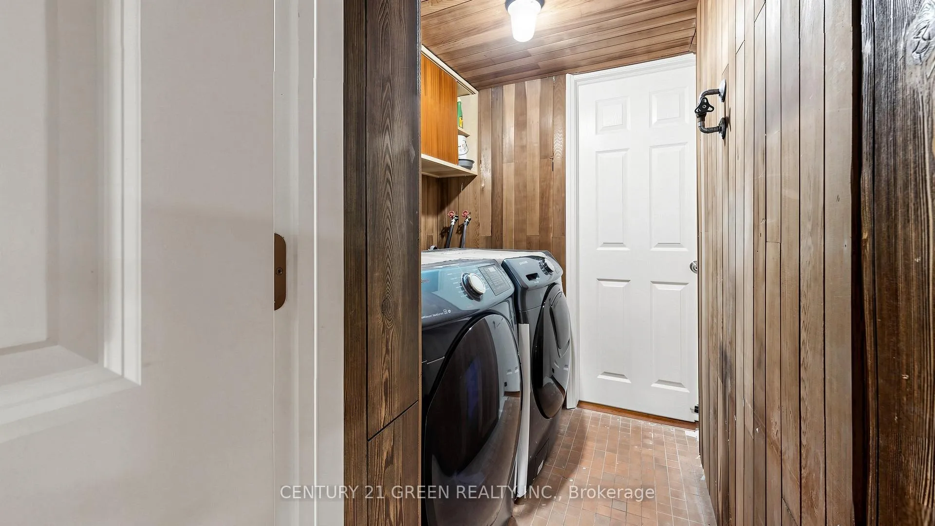Photo 38 of 95 Kearney Drive, Etobicoke, West Humber-Clairville — HOMEH