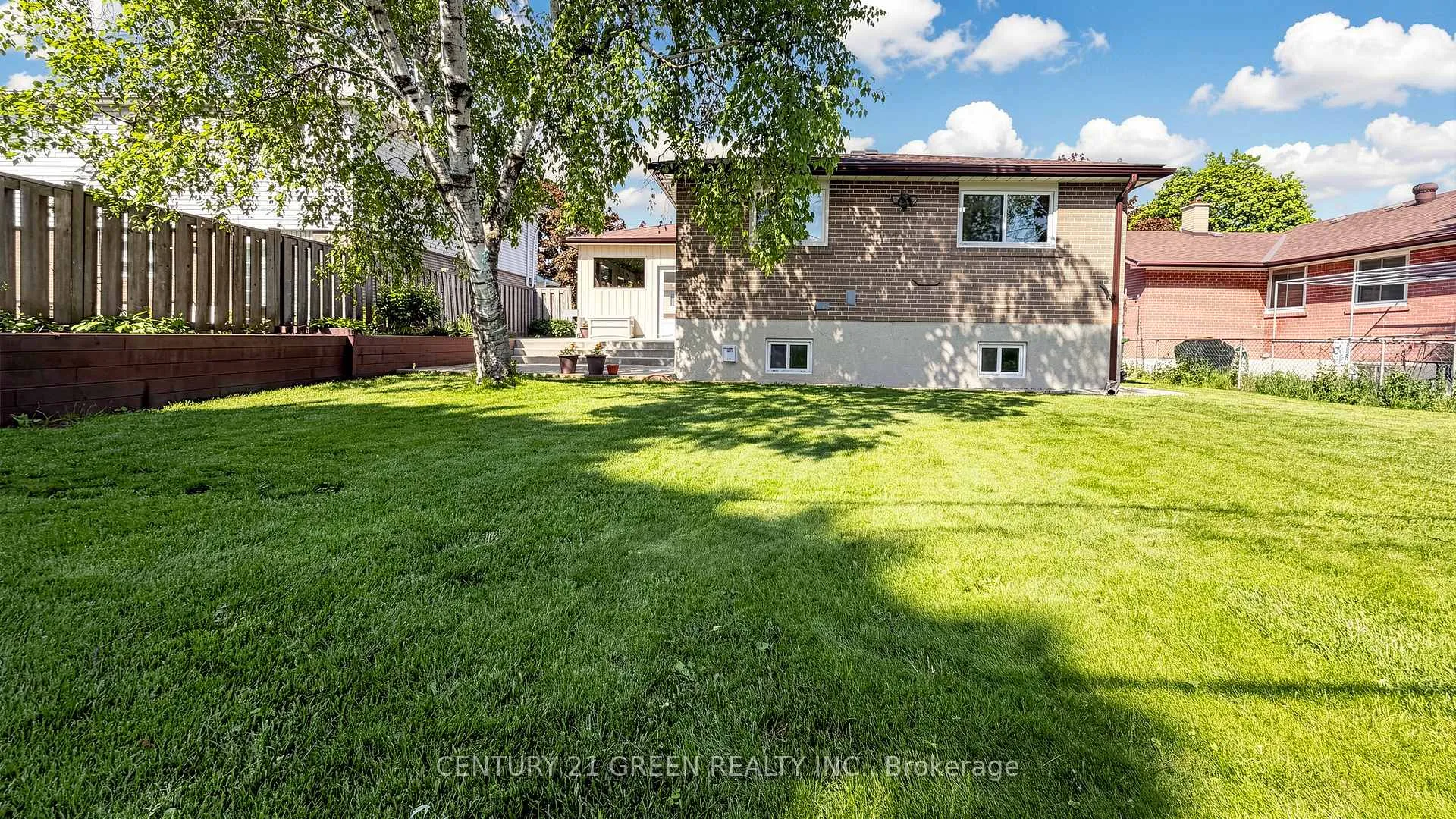 Photo 40 of 95 Kearney Drive, Etobicoke, West Humber-Clairville — HOMEH