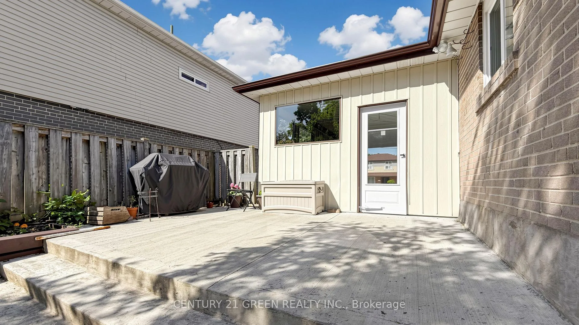 Photo 42 of 95 Kearney Drive, Etobicoke, West Humber-Clairville — HOMEH