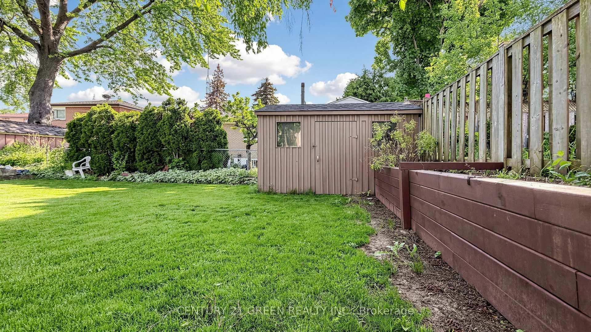 Photo 44 of 95 Kearney Drive, Etobicoke, West Humber-Clairville — HOMEH