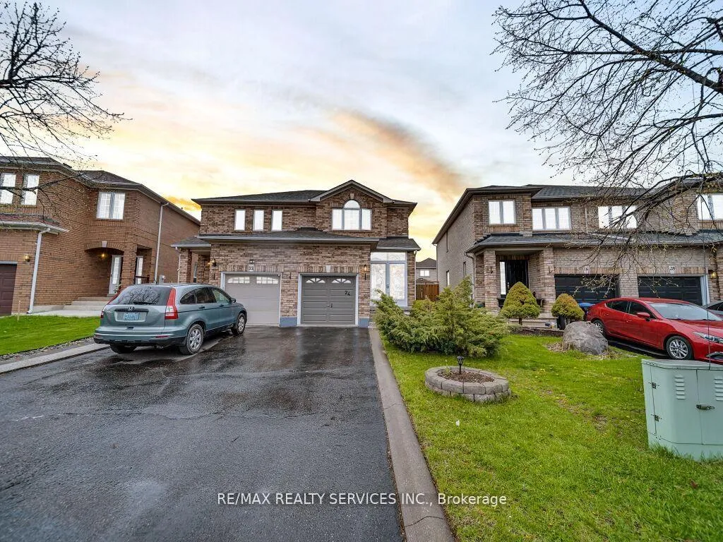 Photo 2 of 24 Melissa Court, Brampton, Fletcher's Meadow — HOMEH