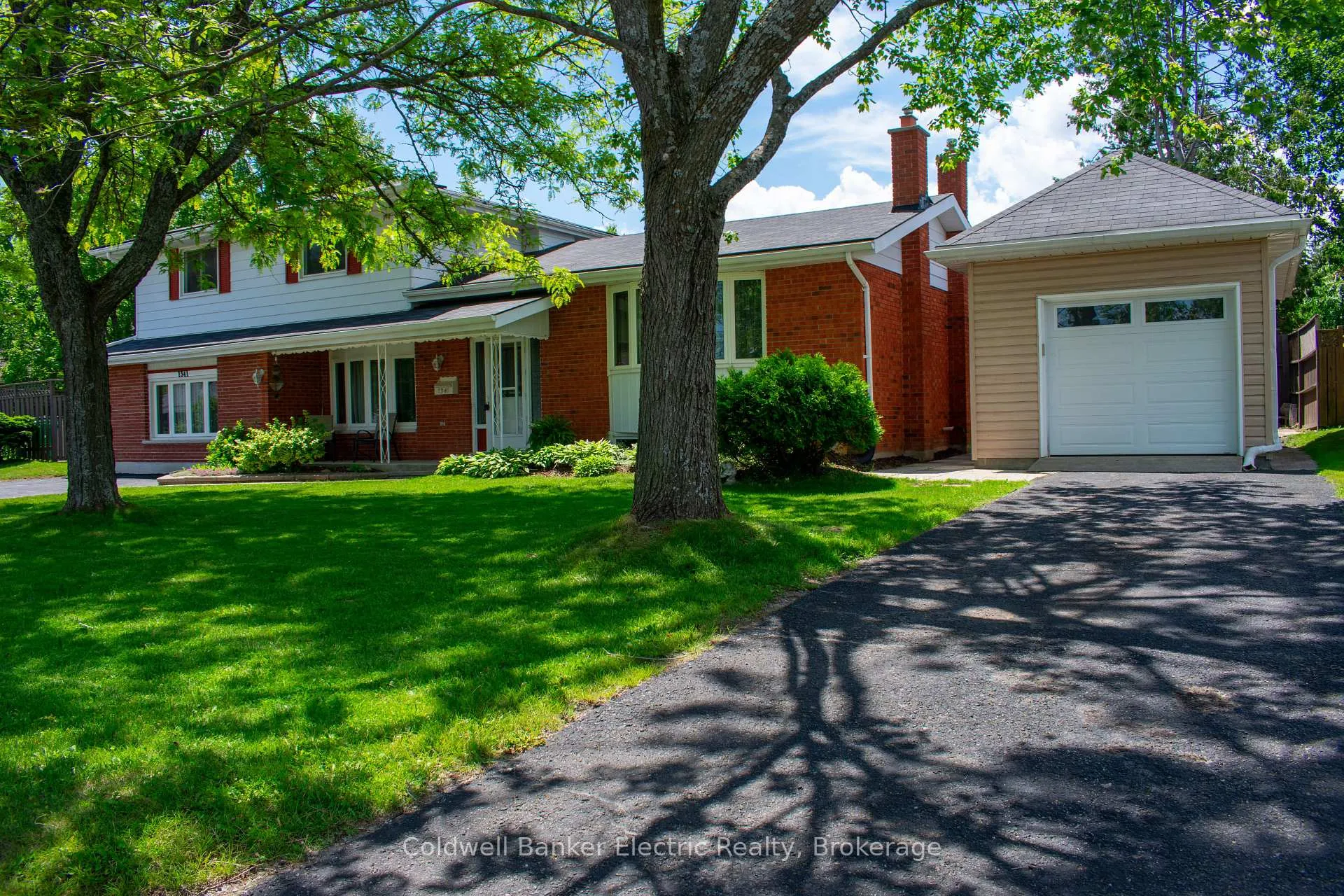 Photo 2 of 1341 Heather Lane, Peterborough, Monaghan Ward 2 — HOMEH