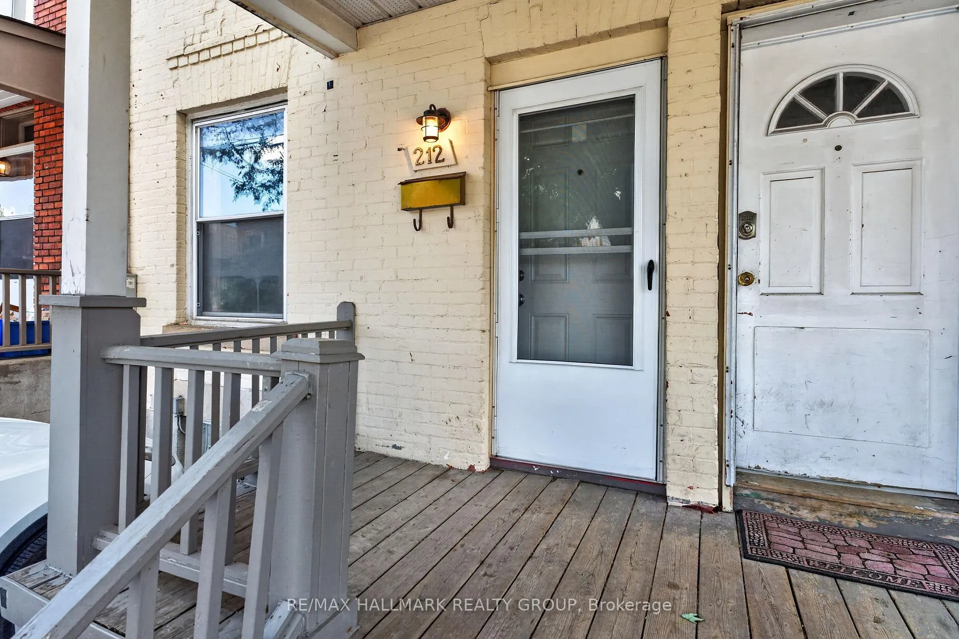 Photo 3 of 212 Arlington Avenue, Ottawa, Ottawa Centre — HOMEH