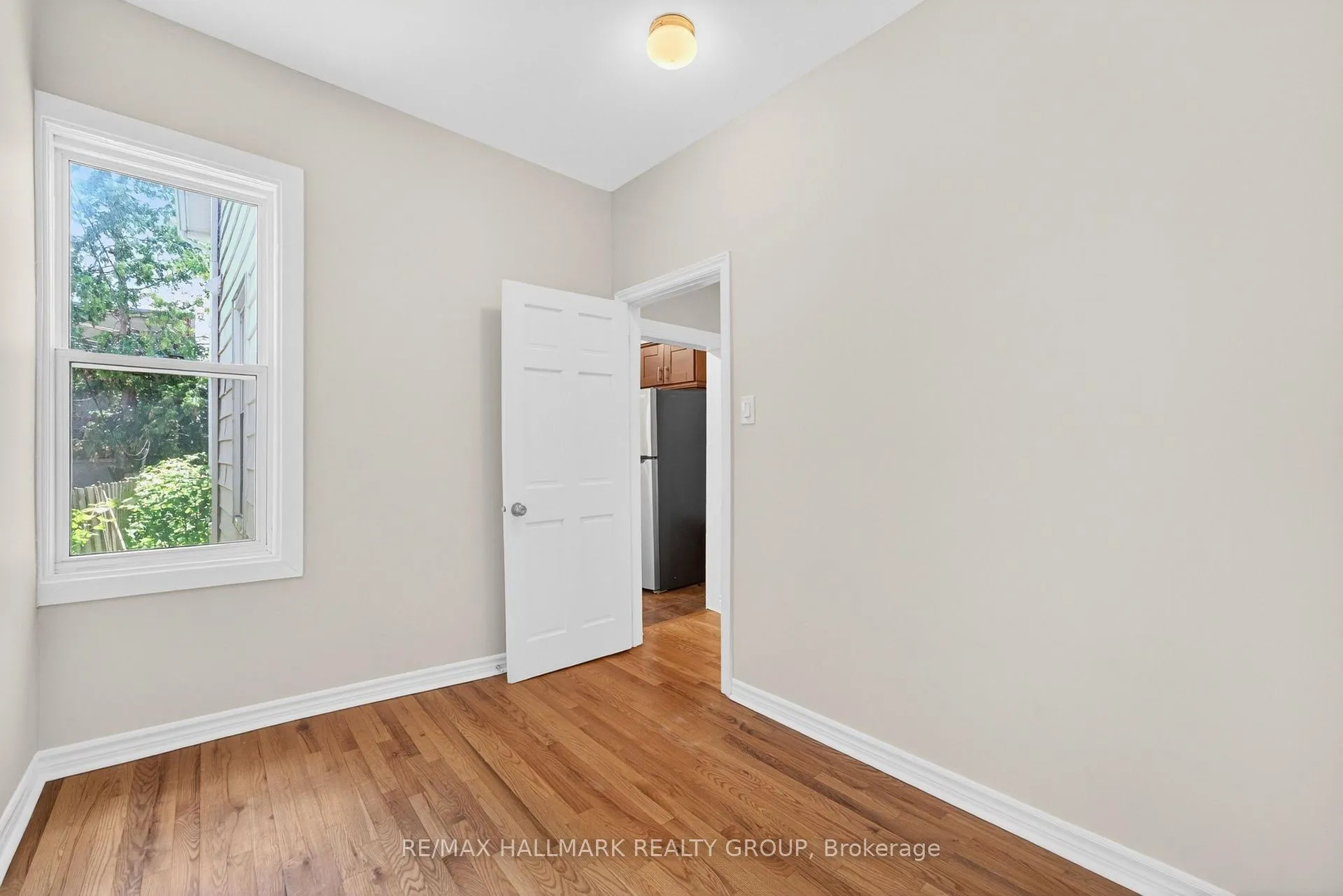 Photo 8 of 212 Arlington Avenue, Ottawa, Ottawa Centre — HOMEH