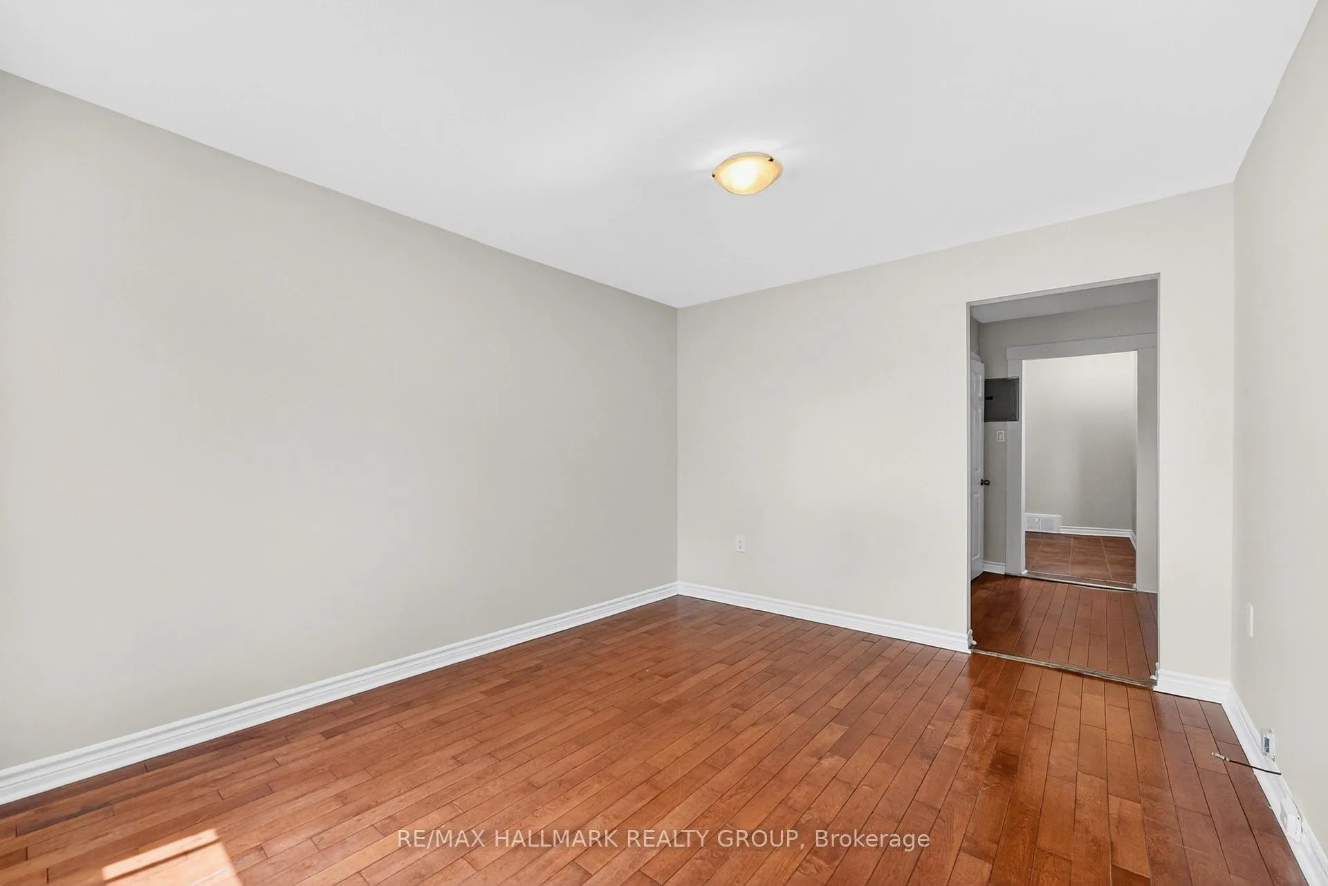 Photo 18 of 212 Arlington Avenue, Ottawa, Ottawa Centre — HOMEH