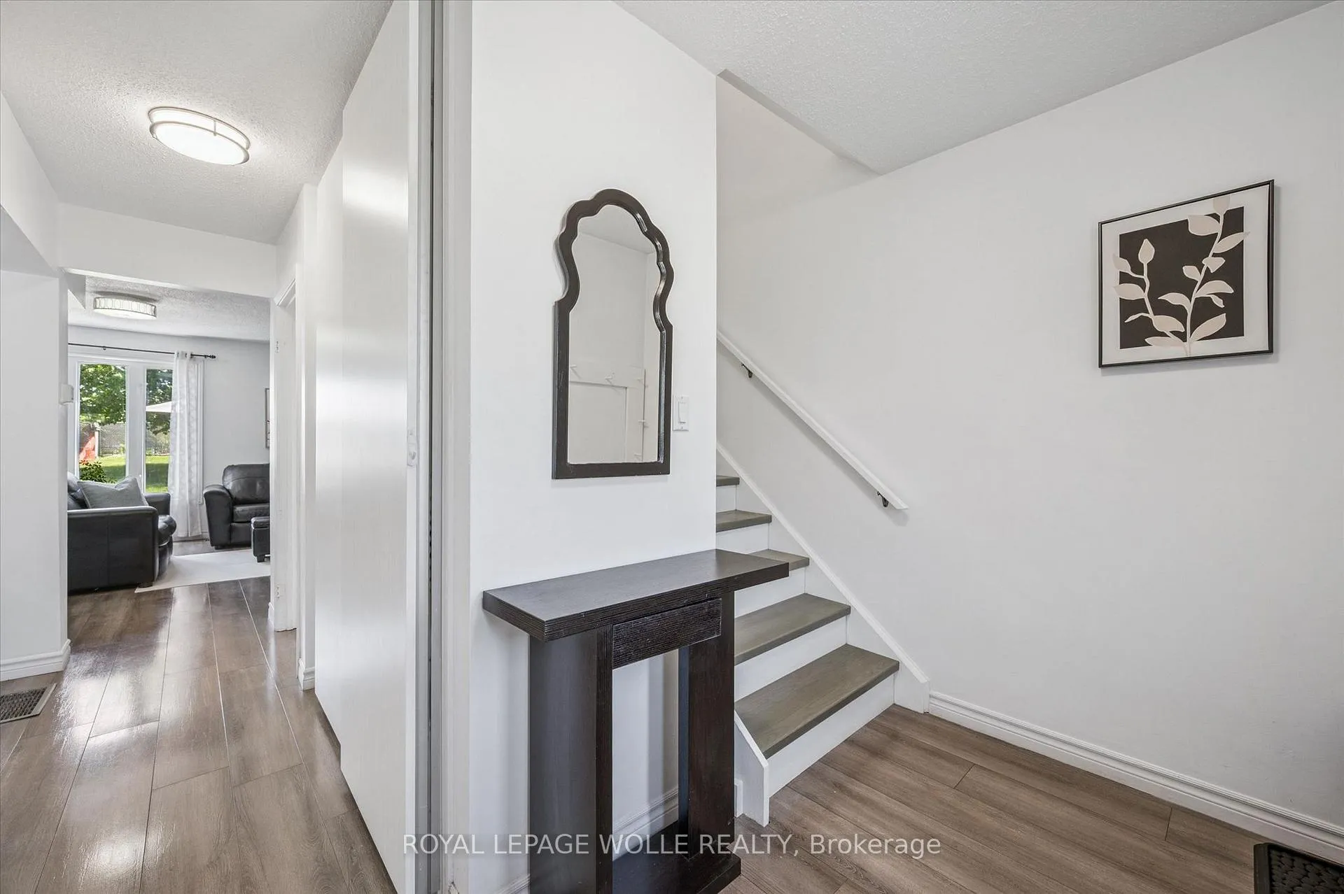 Photo 8 of 71 Blackhorne Drive, Kitchener — HOMEH