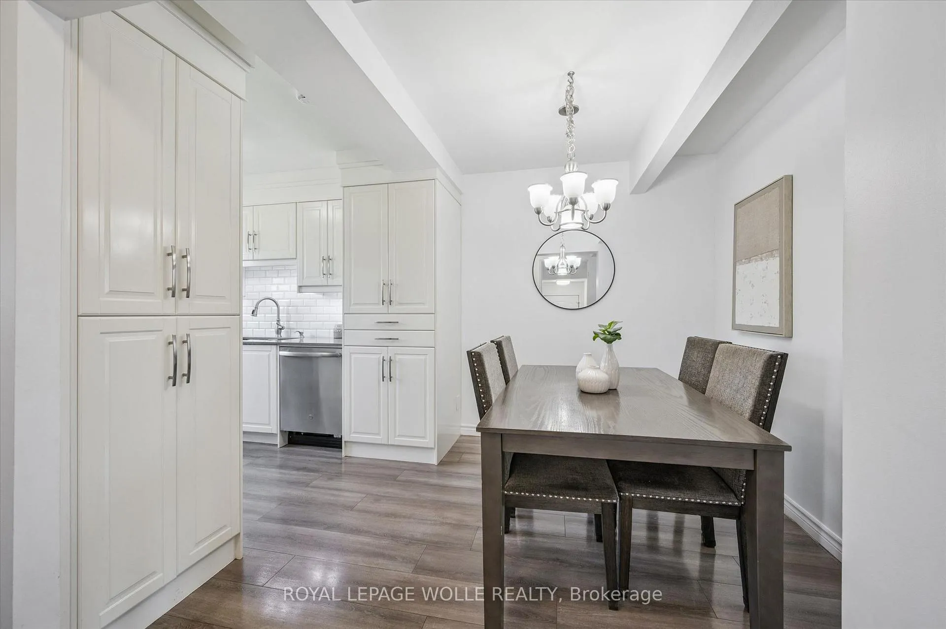 Photo 12 of 71 Blackhorne Drive, Kitchener — HOMEH