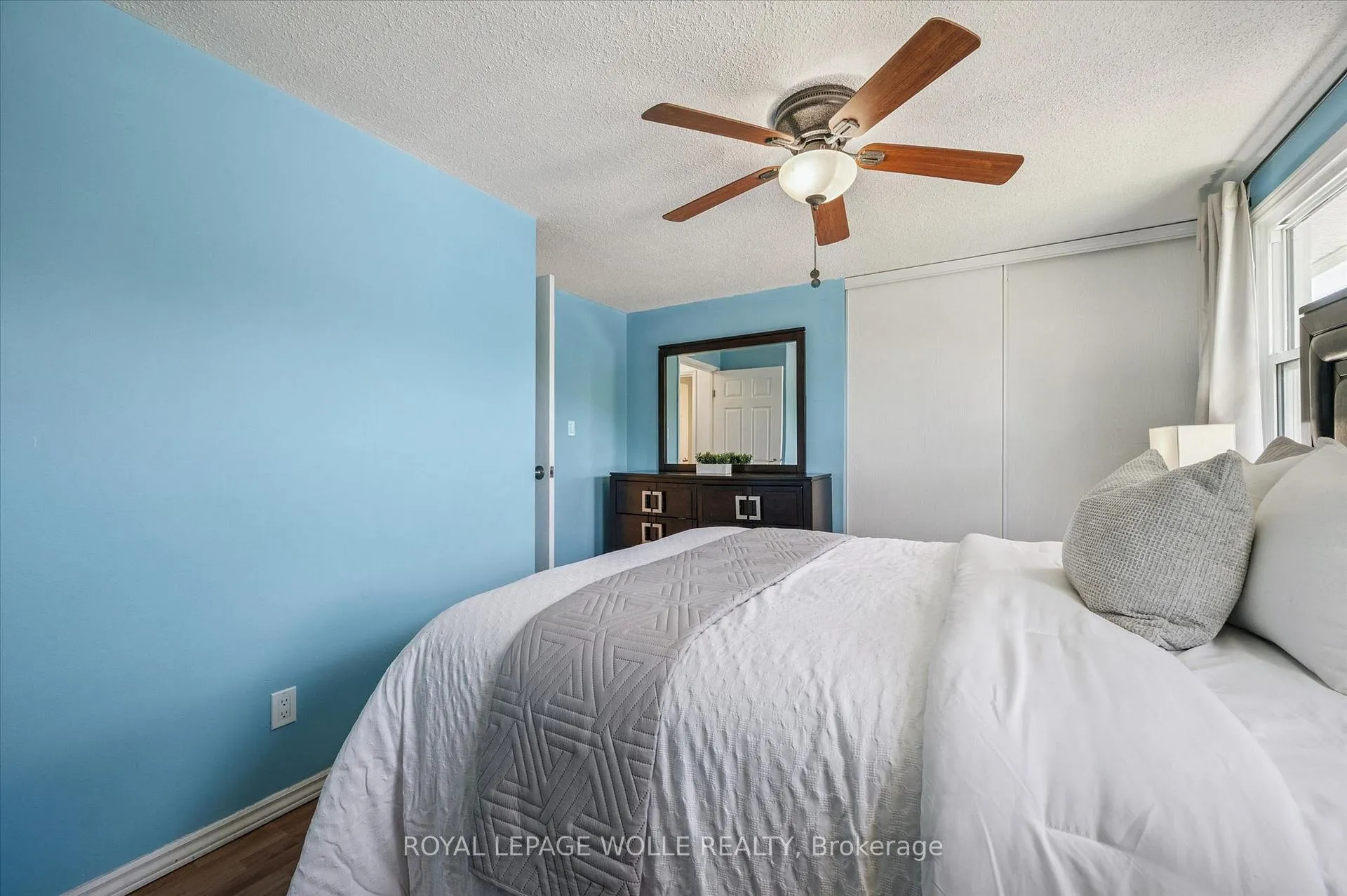 Photo 23 of 71 Blackhorne Drive, Kitchener — HOMEH
