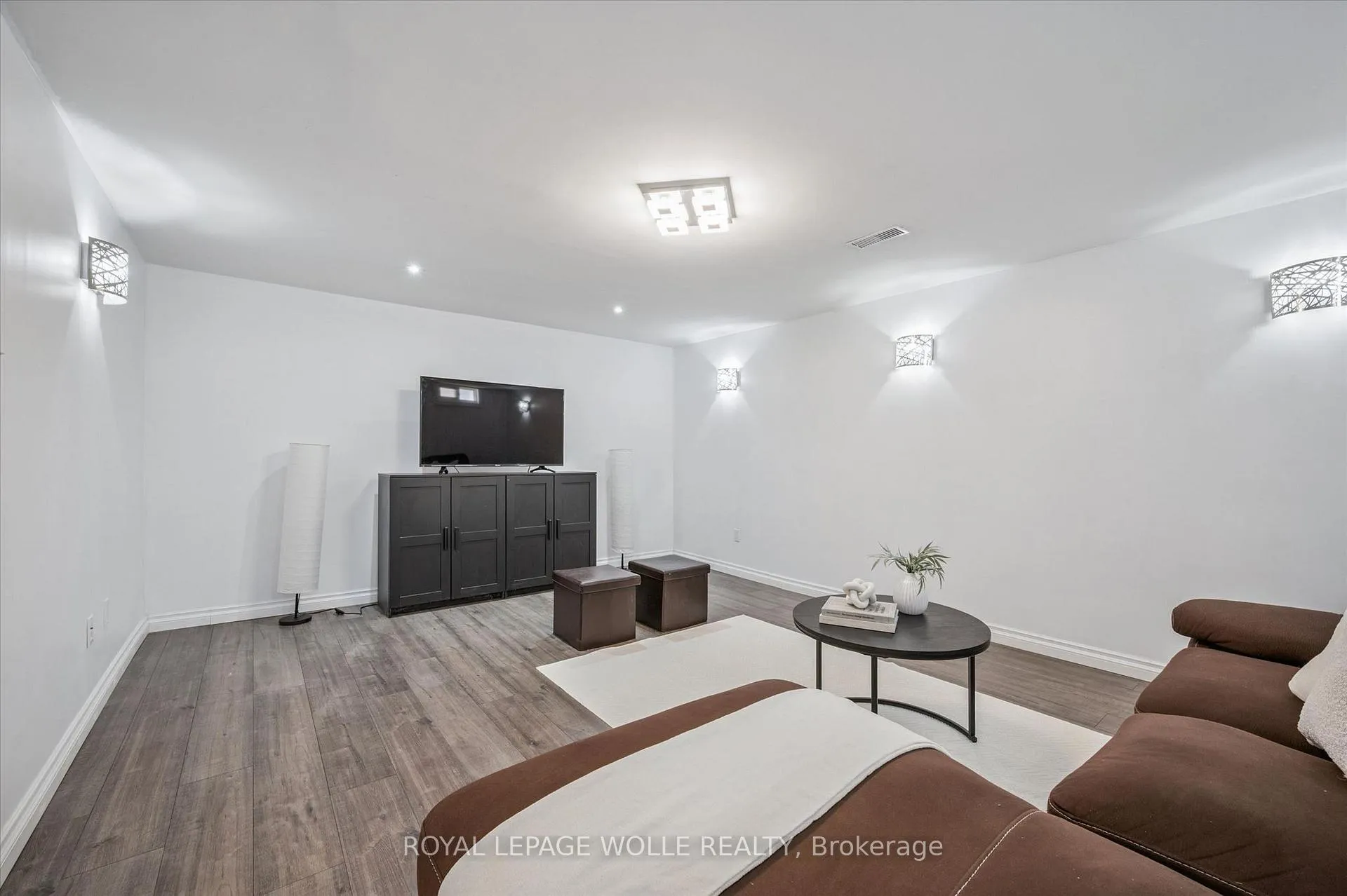 Photo 25 of 71 Blackhorne Drive, Kitchener — HOMEH