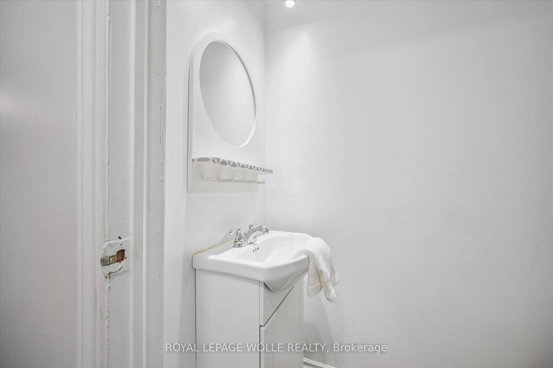 Photo 27 of 71 Blackhorne Drive, Kitchener — HOMEH
