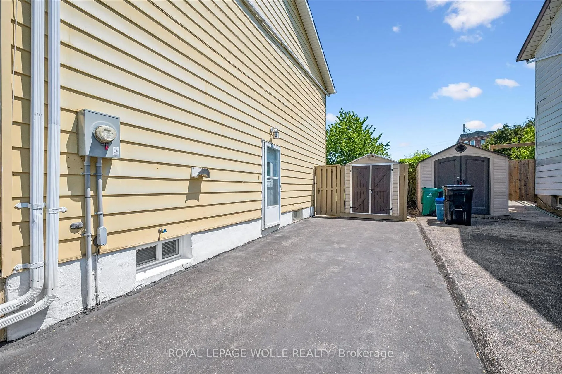 Photo 29 of 71 Blackhorne Drive, Kitchener — HOMEH