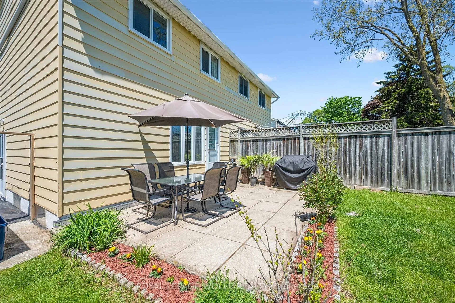 Photo 31 of 71 Blackhorne Drive, Kitchener — HOMEH